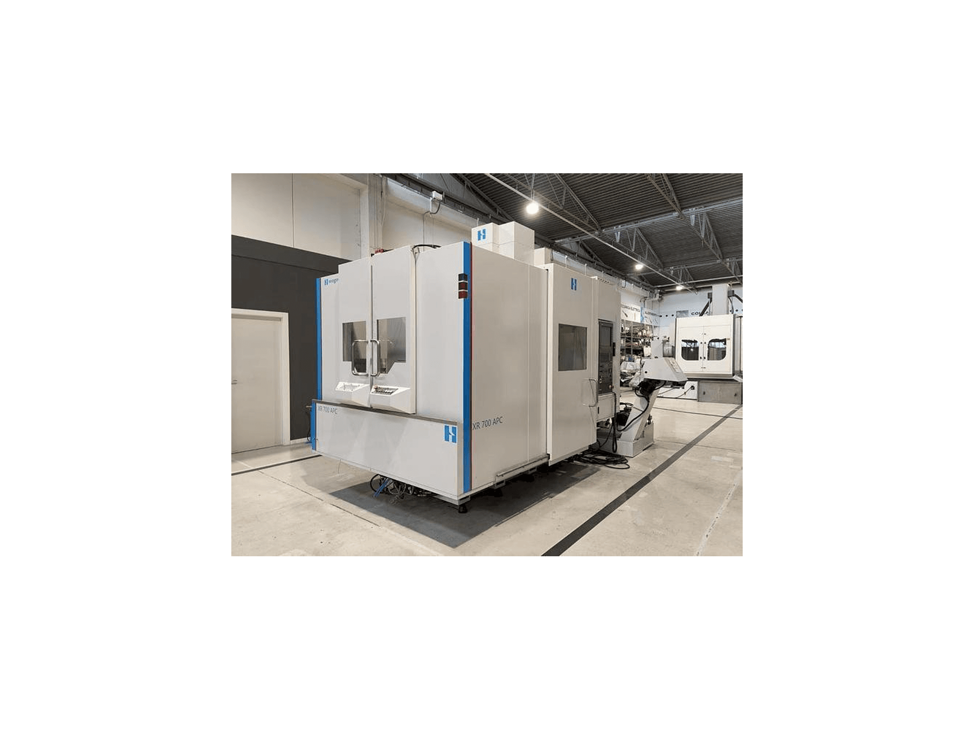 Mašīnas Bridgeport XR-700 APC pretskats