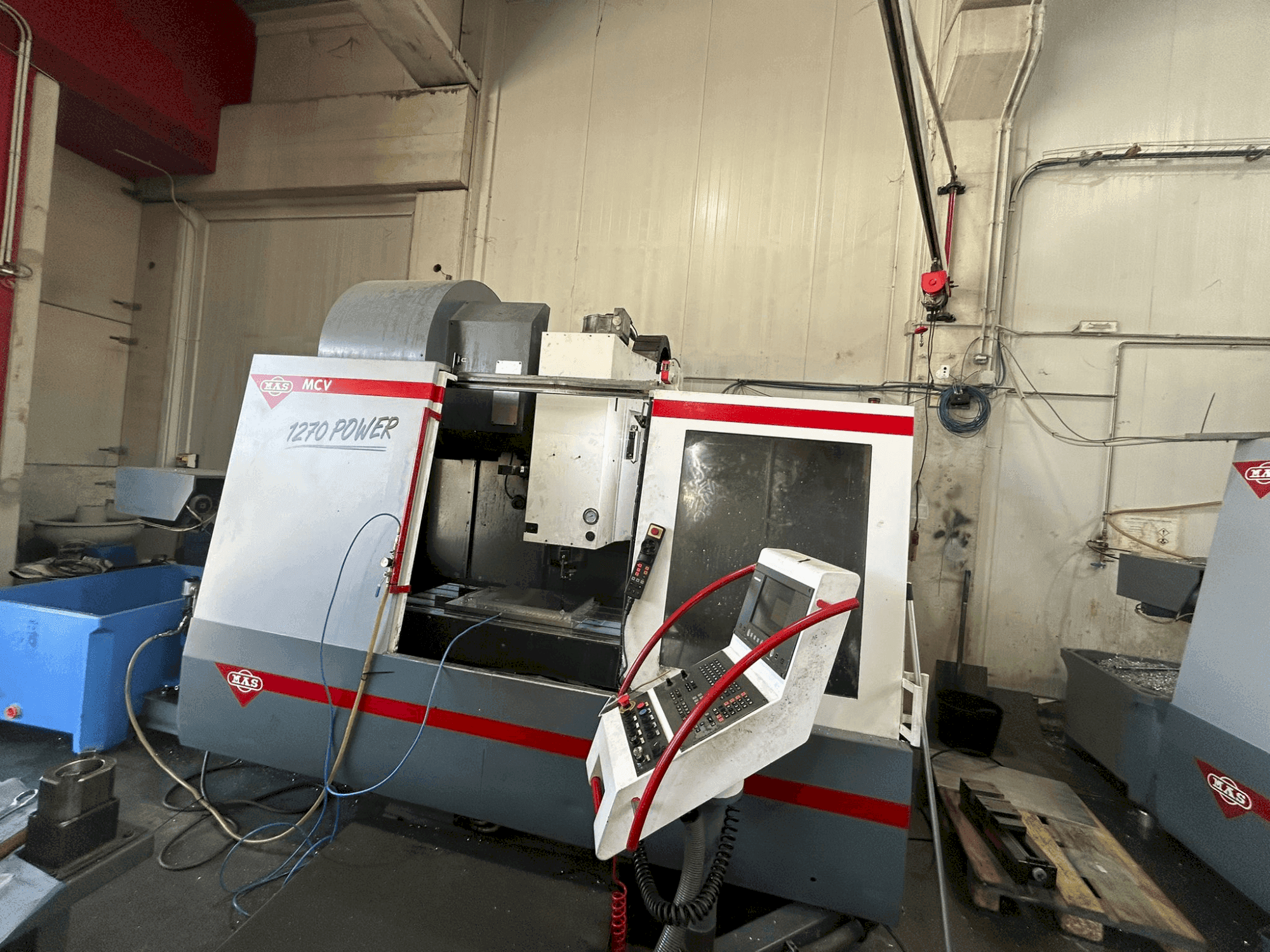 Mašīnas KOVOSVIT MAS MCV 1270 pretskats