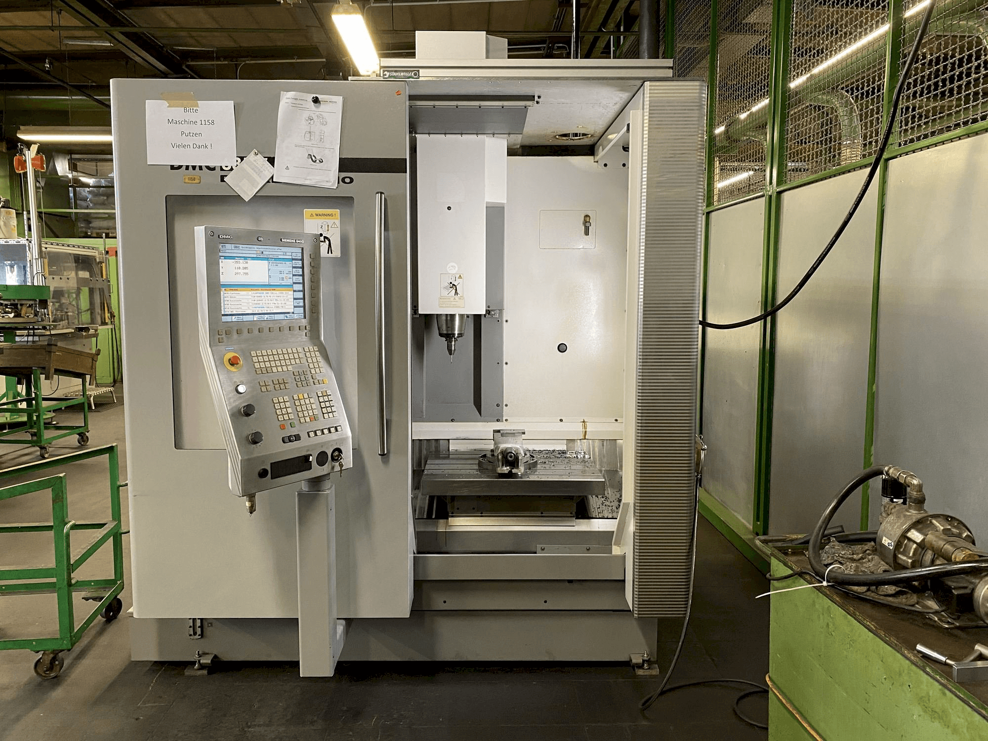 Mašīnas DECKEL MAHO DMC 635V pretskats
