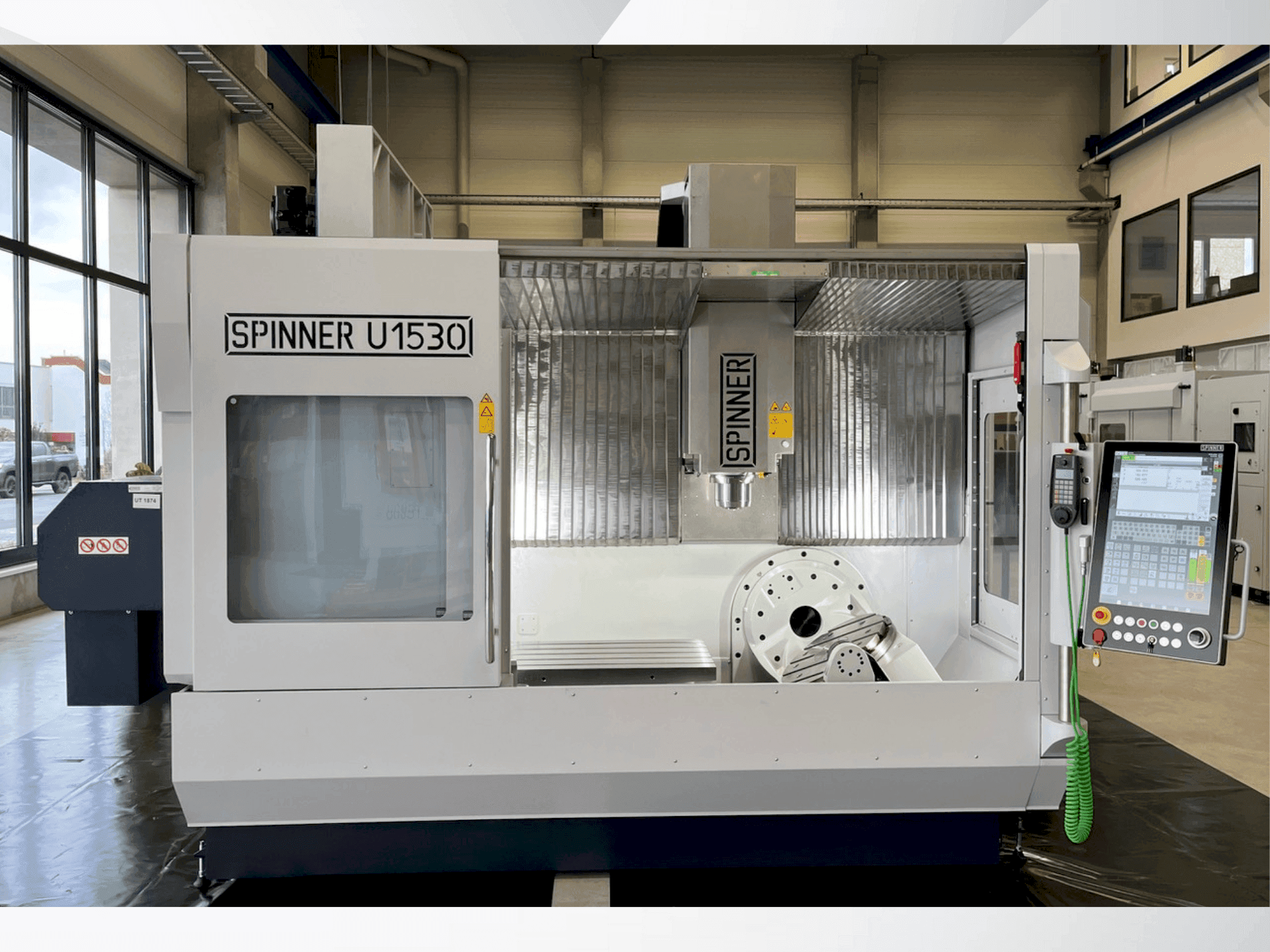Mašīnas SPINNER U5-1530 pretskats