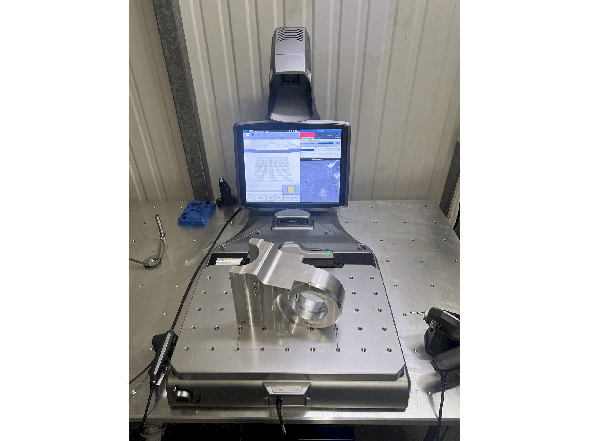 Mašīnas KEYENCE XM-C1000 pretskats