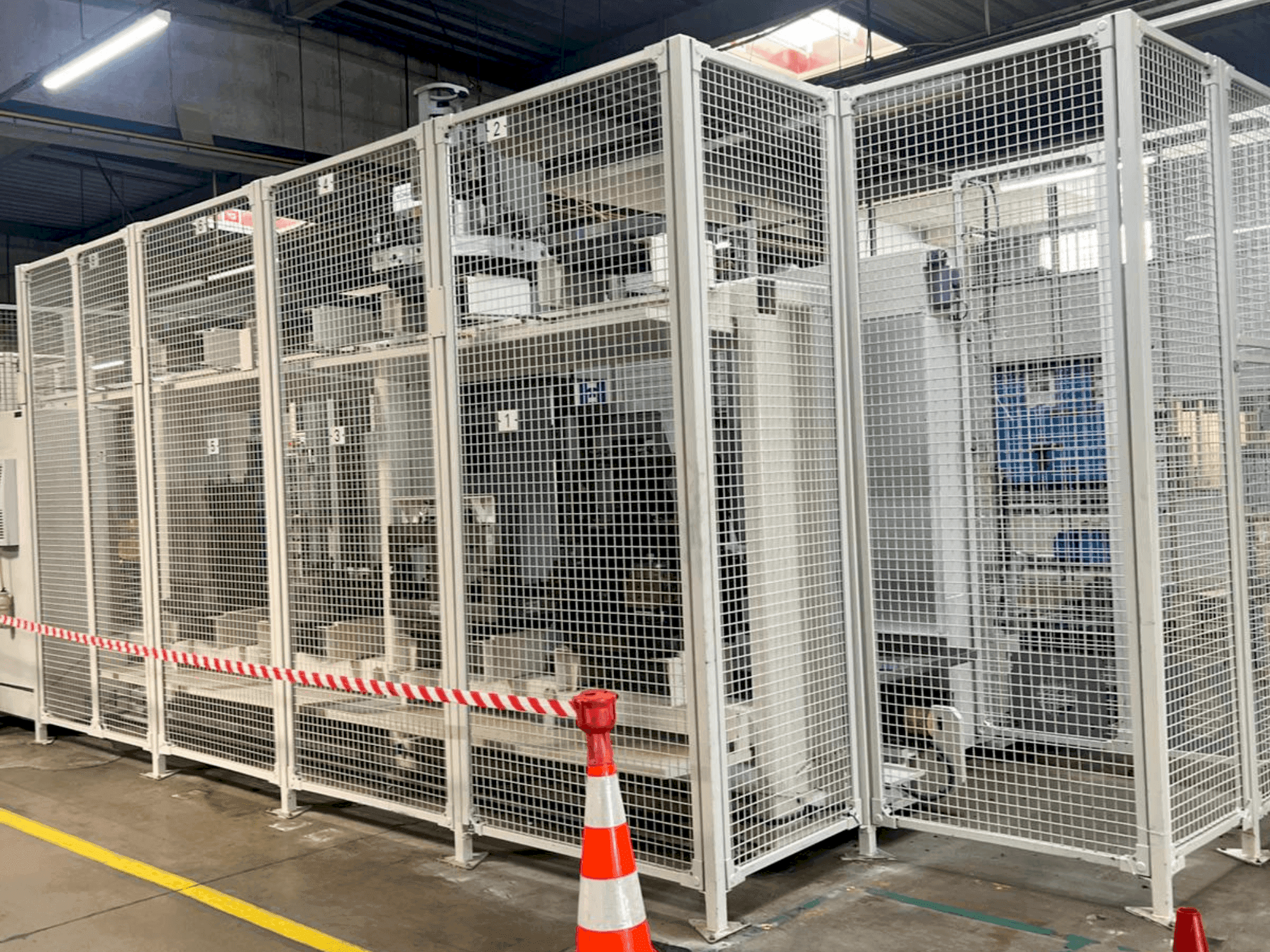 Mašīnas HELLER MCH 250 pretskats