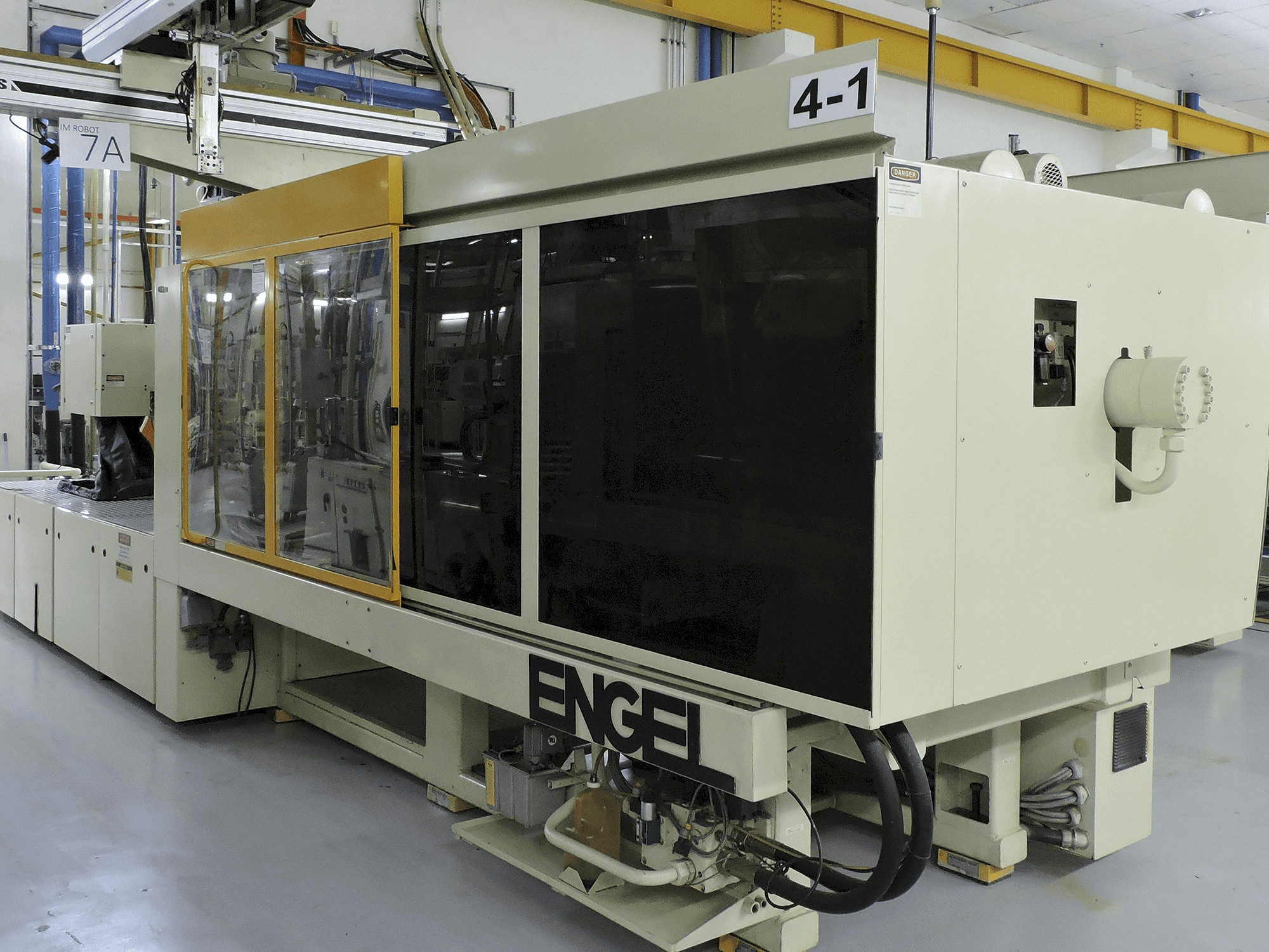 Mašīnas ENGEL ES1300/450 BHP pretskats