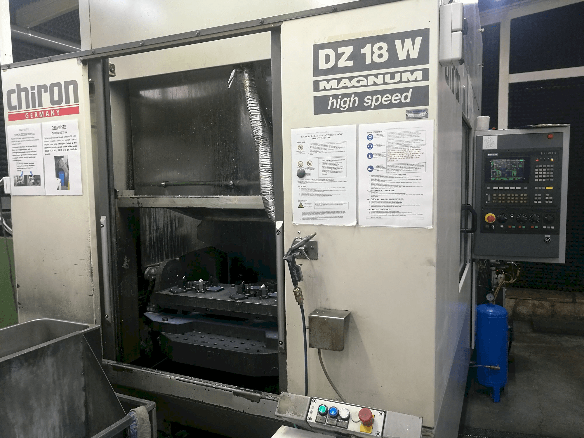 Mašīnas CHIRON DZ 18 W pretskats