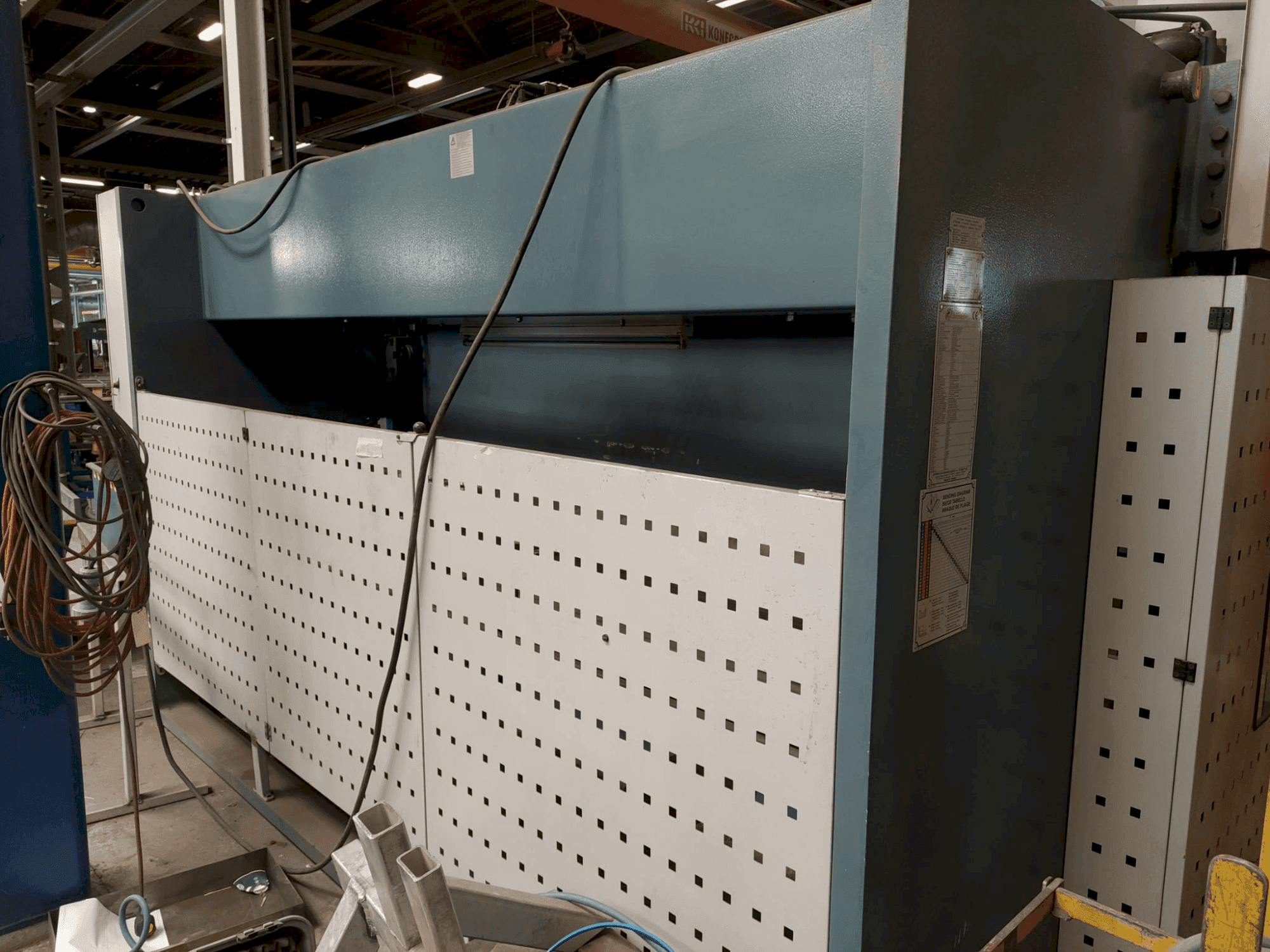 Mašīnas Durma E 40160 pretskats