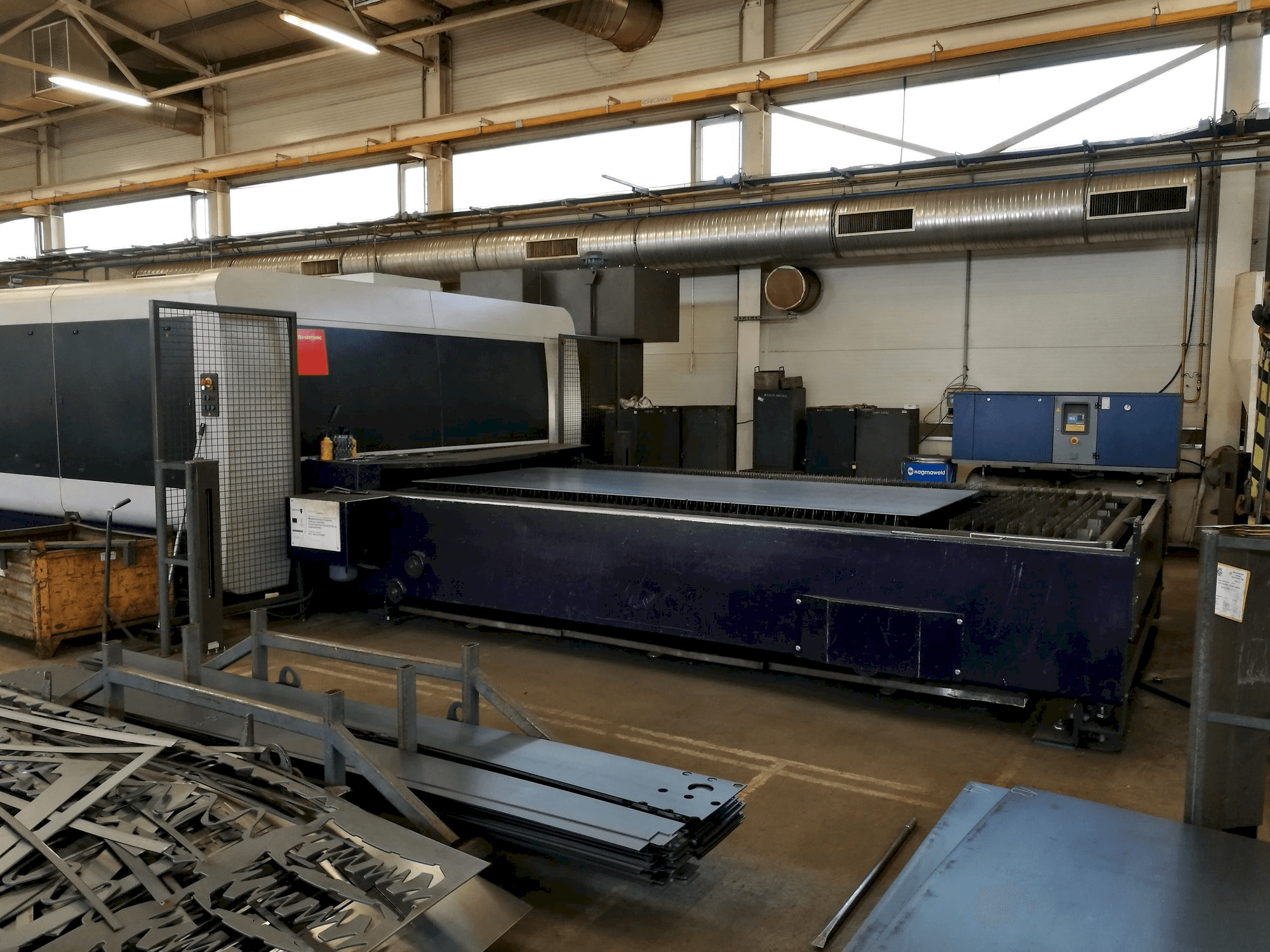 Mašīnas Bystronic BySprint Fiber 4020 kreisās malas skats