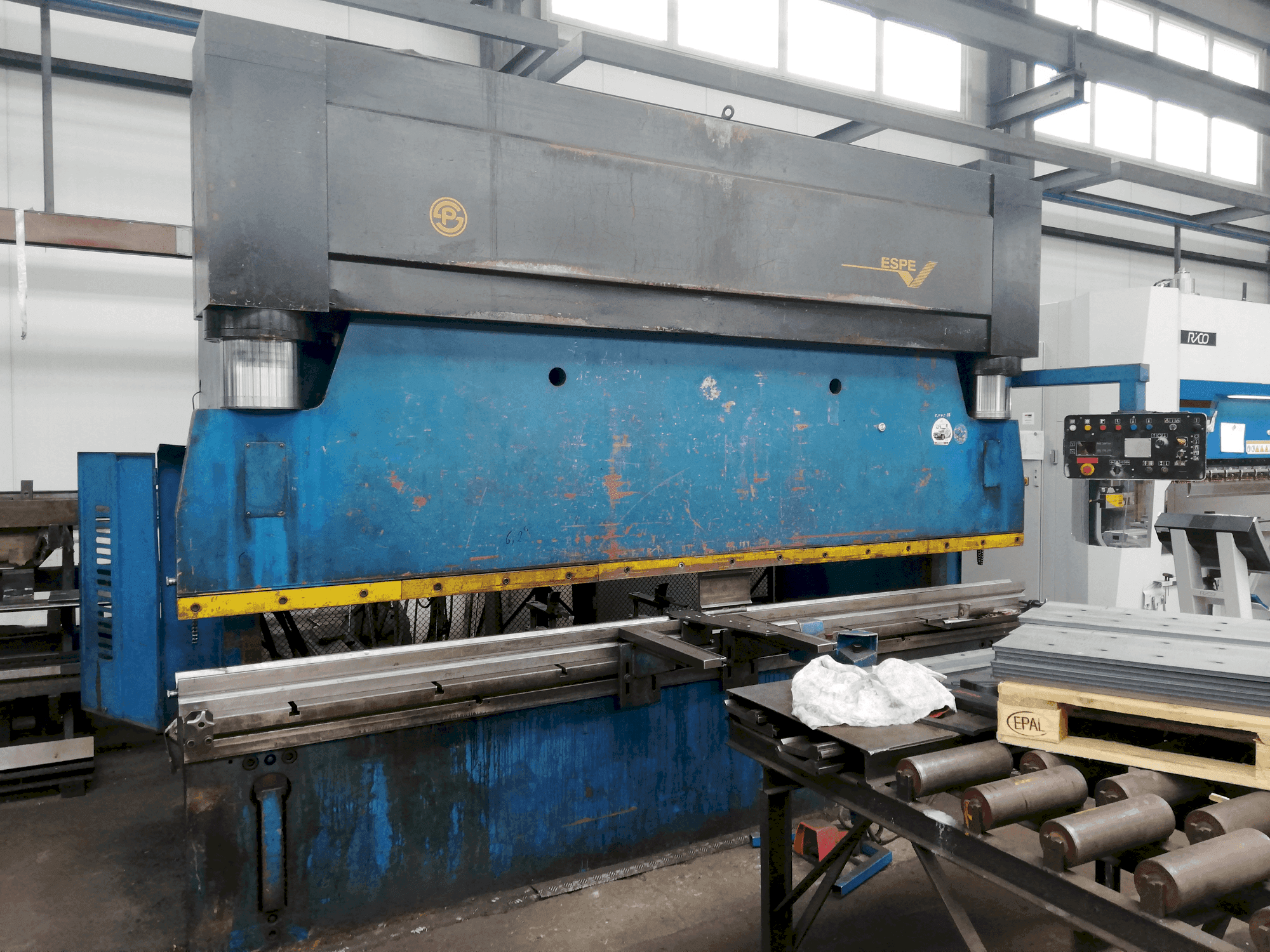 Mašīnas ESPE CTO 250/4000N pretskats