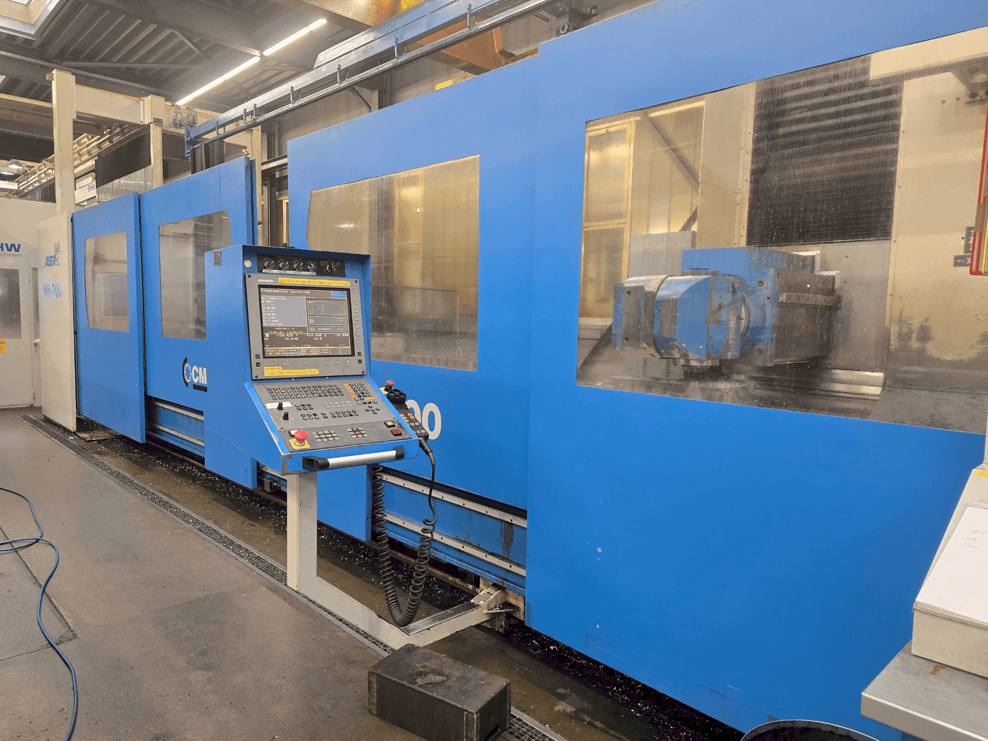 Mašīnas CME MH-700 pretskats