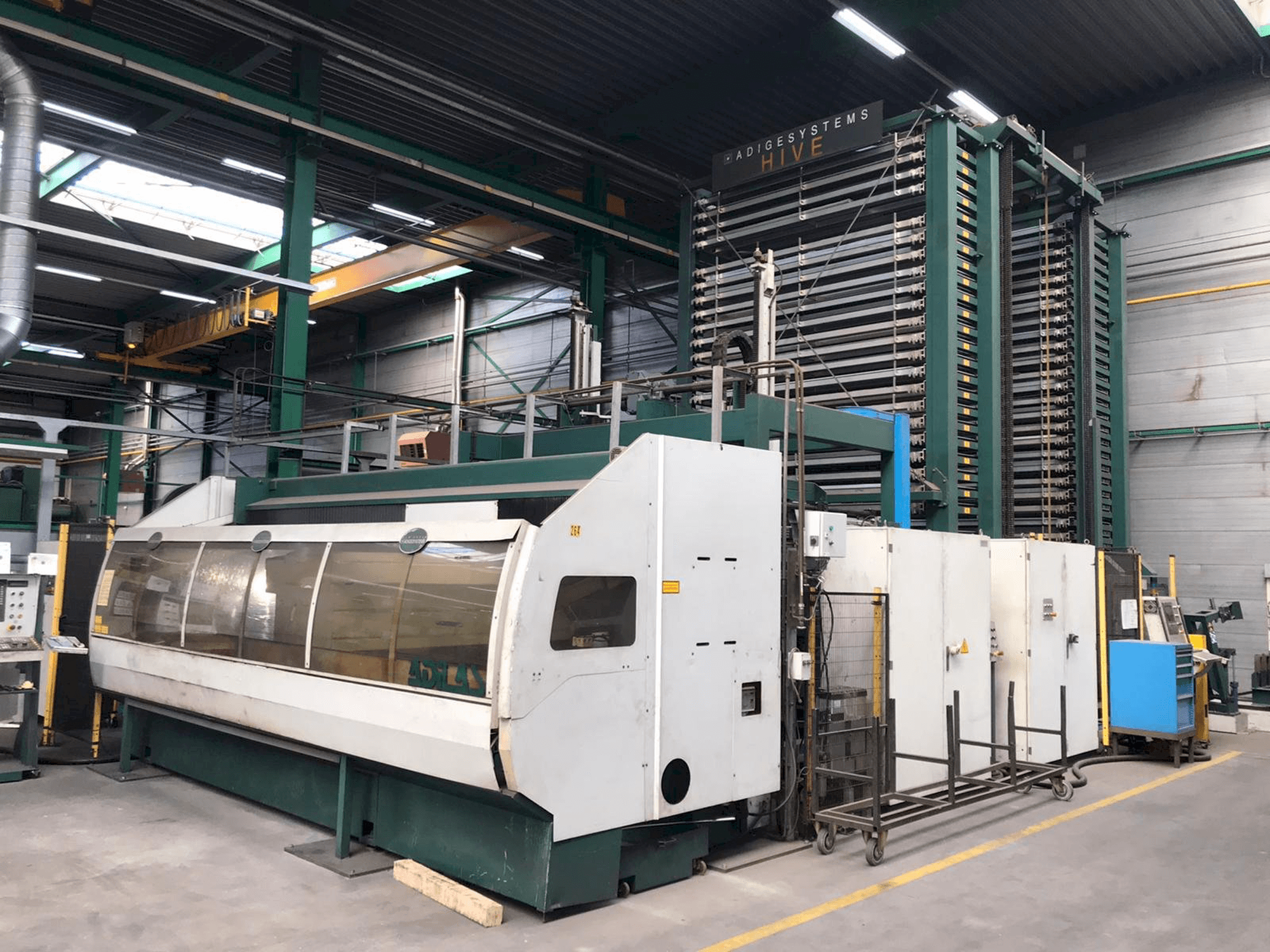 Mašīnas BLM Adige Adilas 3,2kW CO2 laser 3015 + automation pretskats
