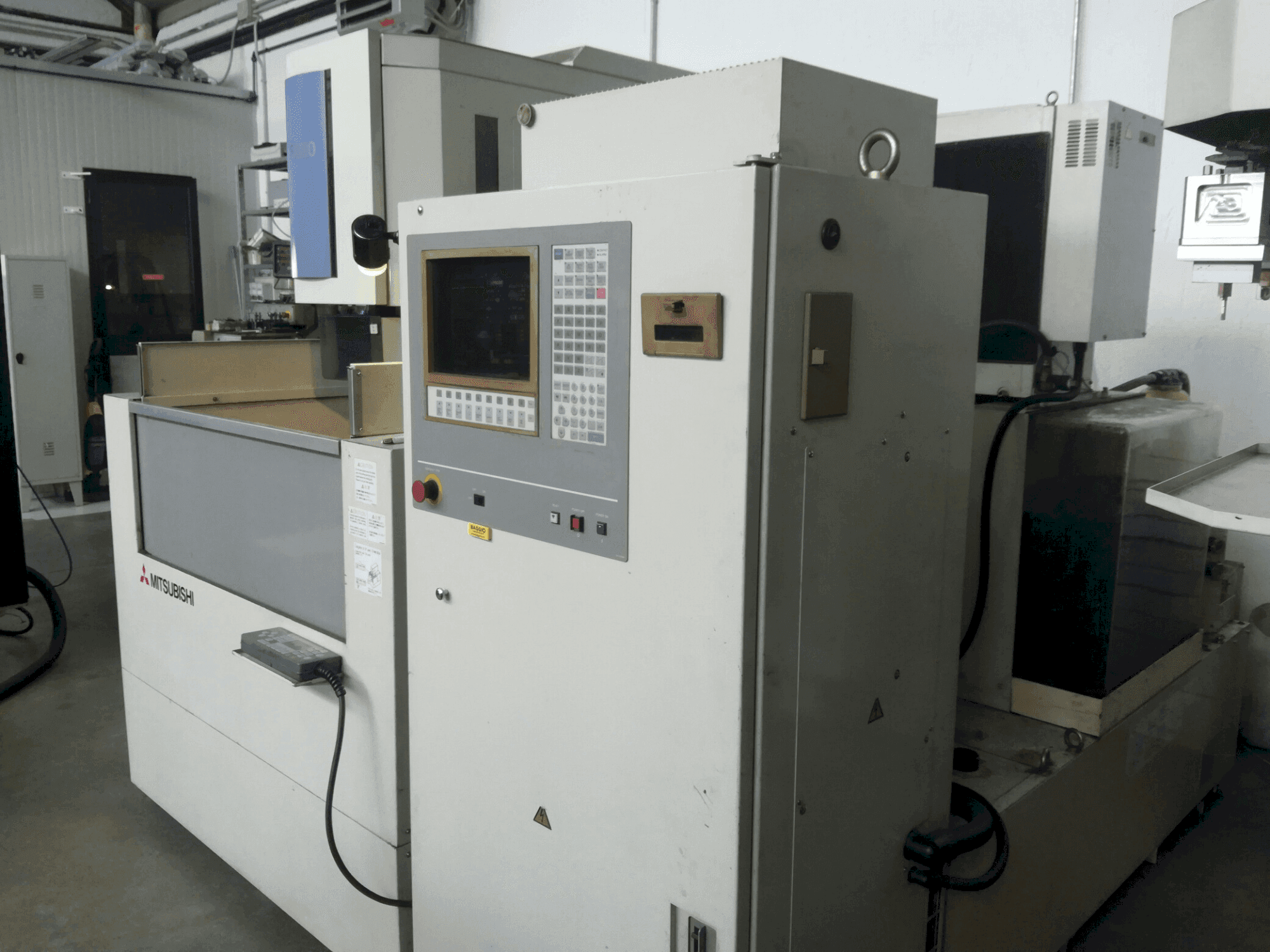 Mašīnas Mitsubishi FX 20 pretskats