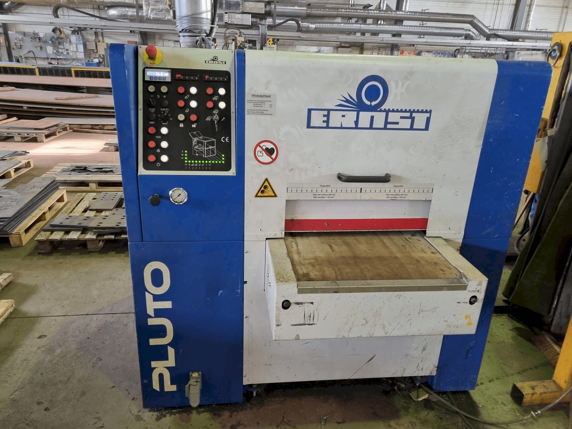 Mašīnas ERNST PLUTO ELL 600 pretskats