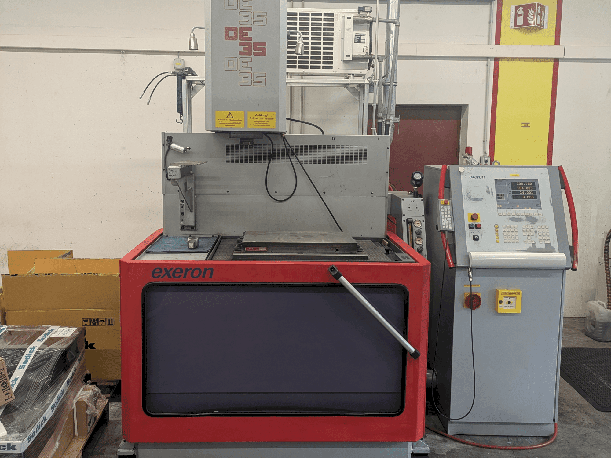 Mašīnas Exeron DE 35 CE pretskats