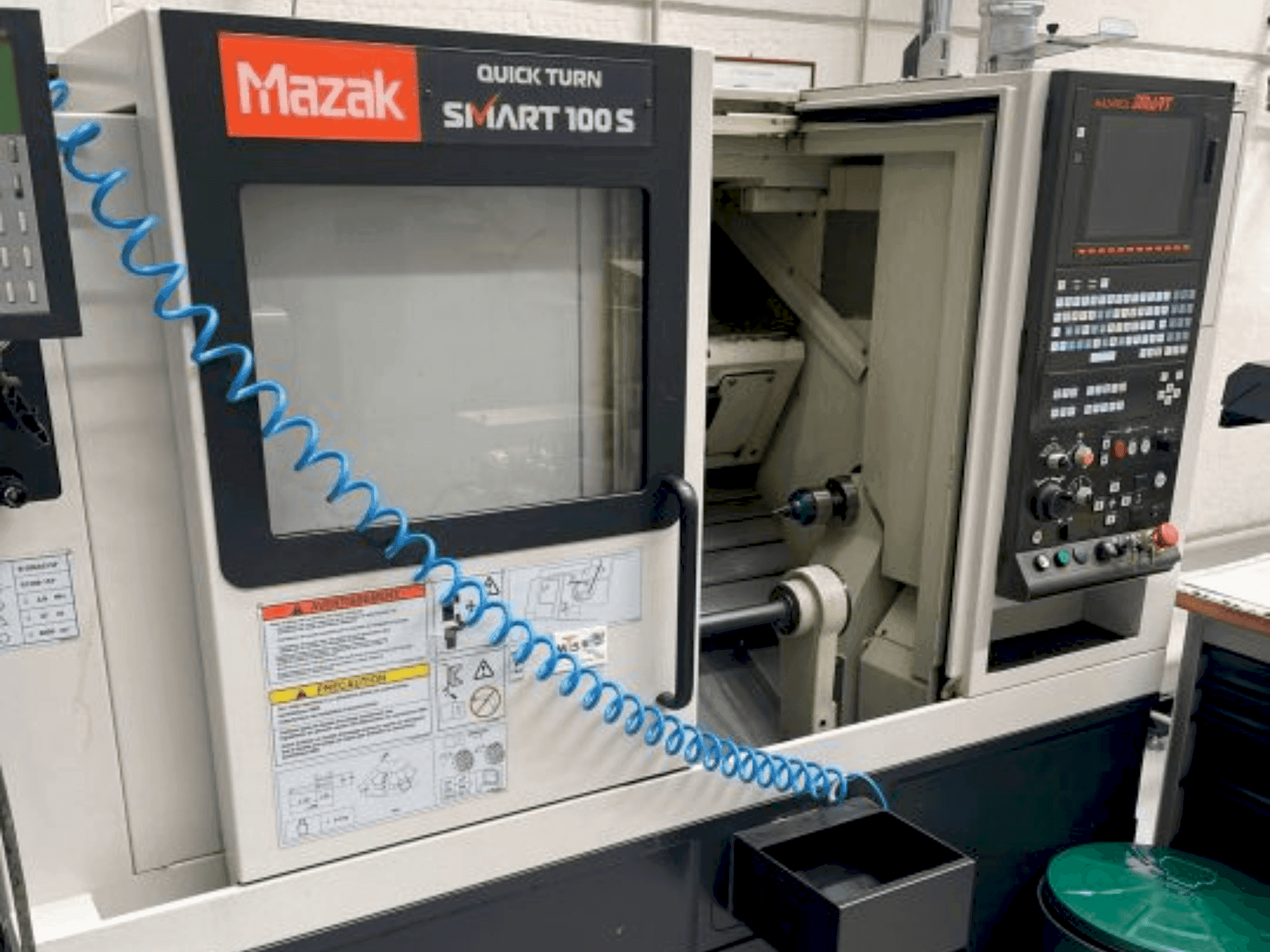 Mašīnas Mazak QT SMART-100 pretskats