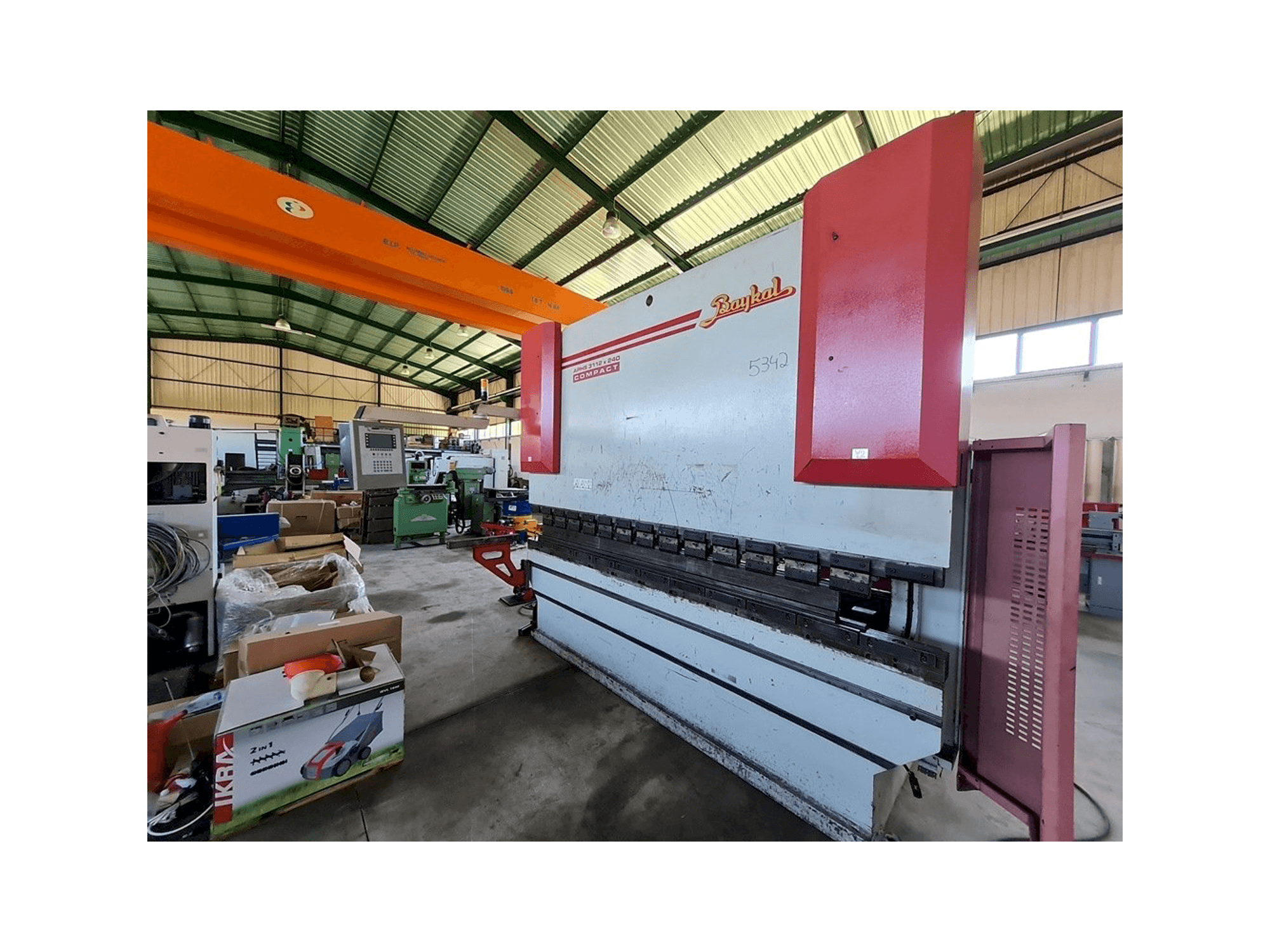 Mašīnas Baykal APHS 3112 x 240 pretskats