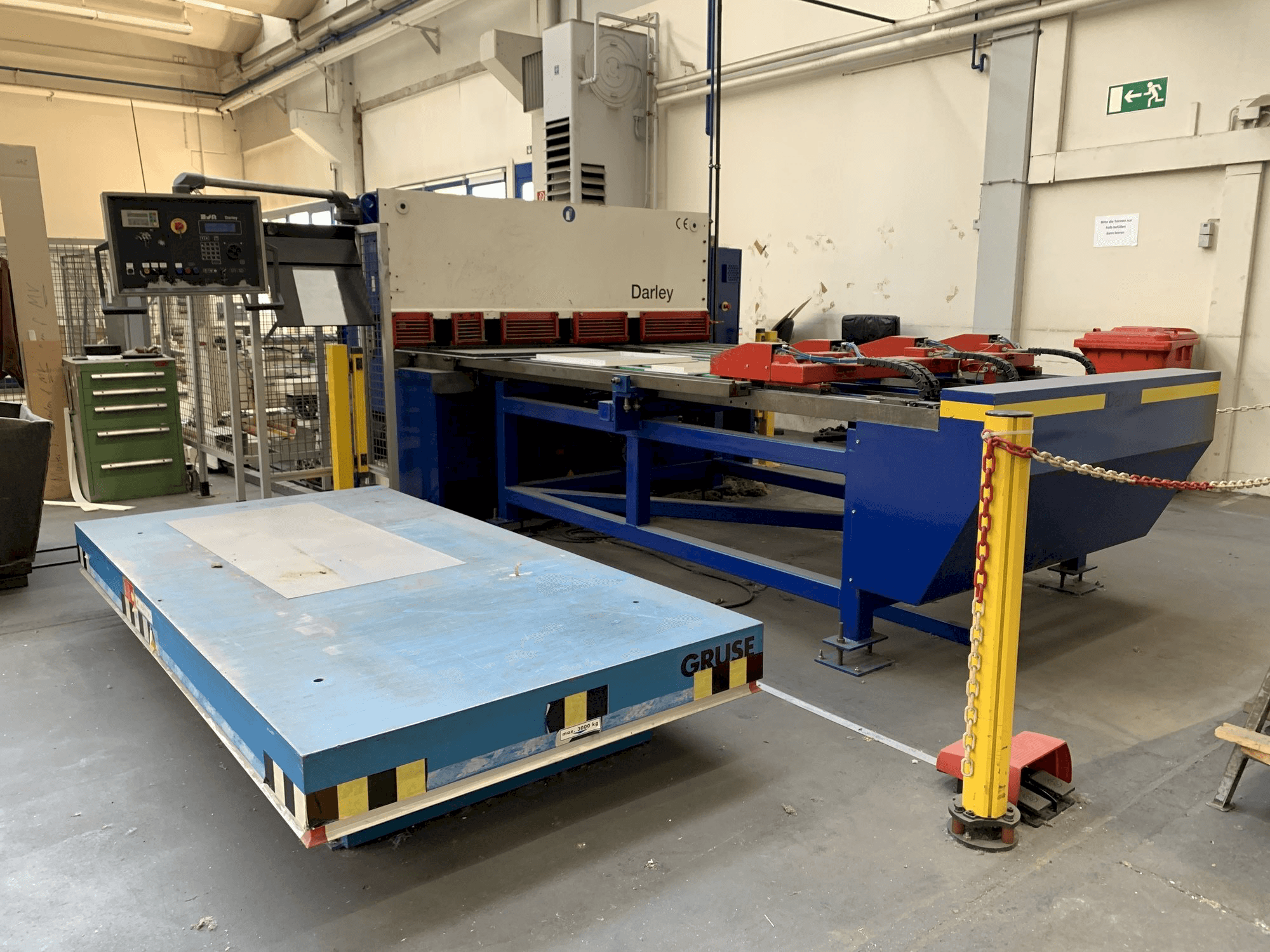 Mašīnas Darley VS 2100 X 4 pretskats