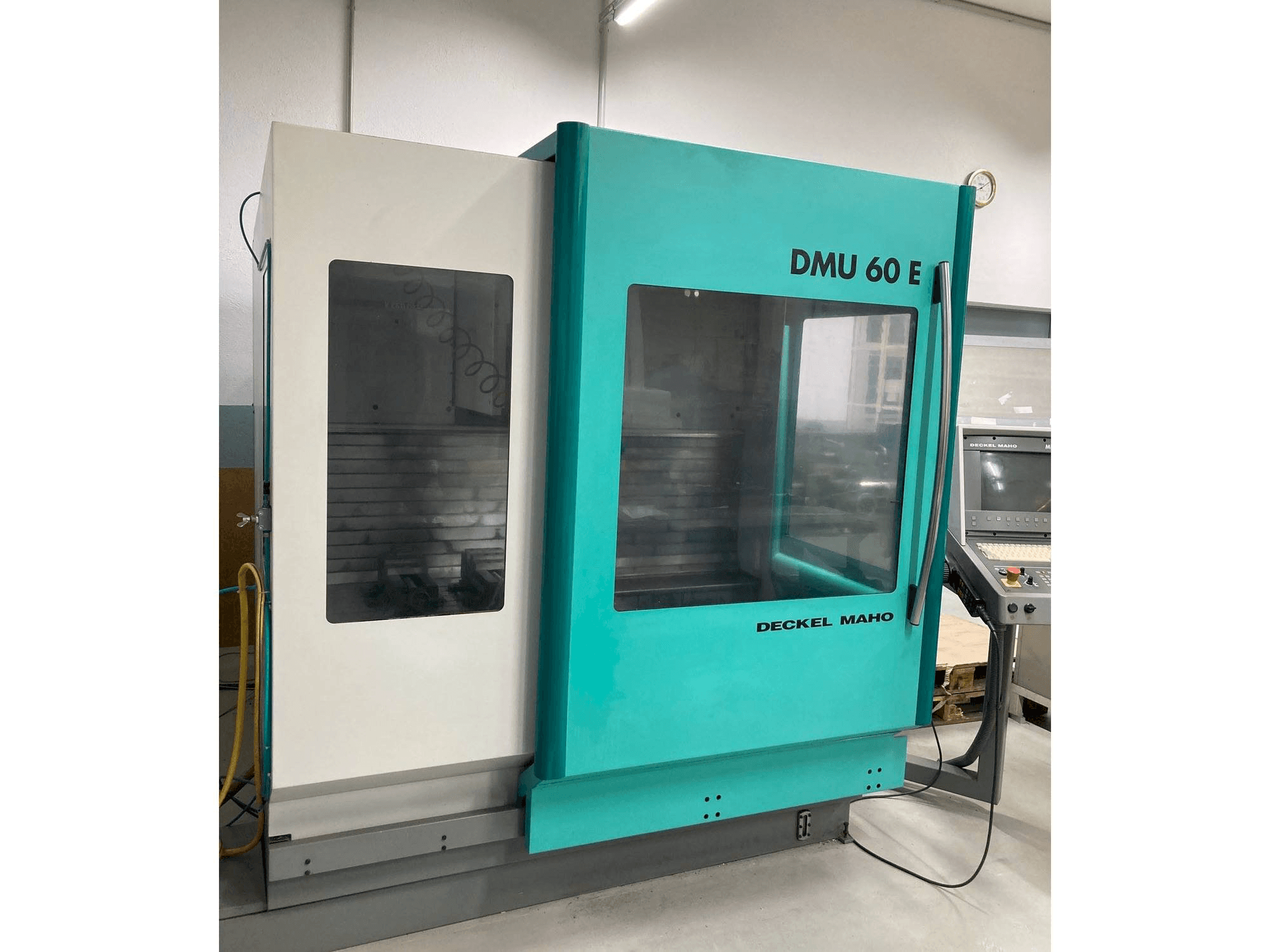 Mašīnas DECKEL MAHO DMU 60 E pretskats