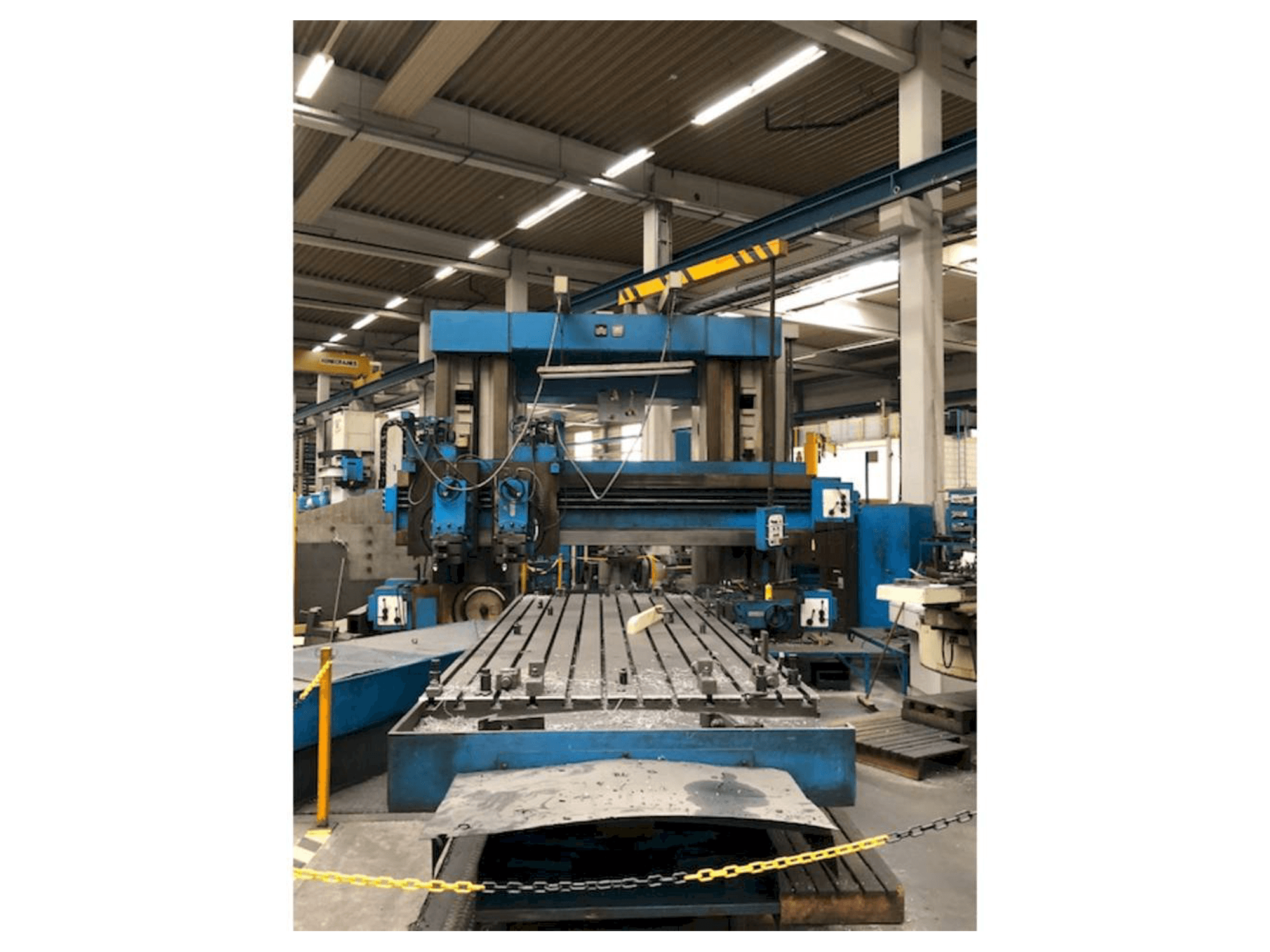 Mašīnas SHV FELD12 Q251 pretskats