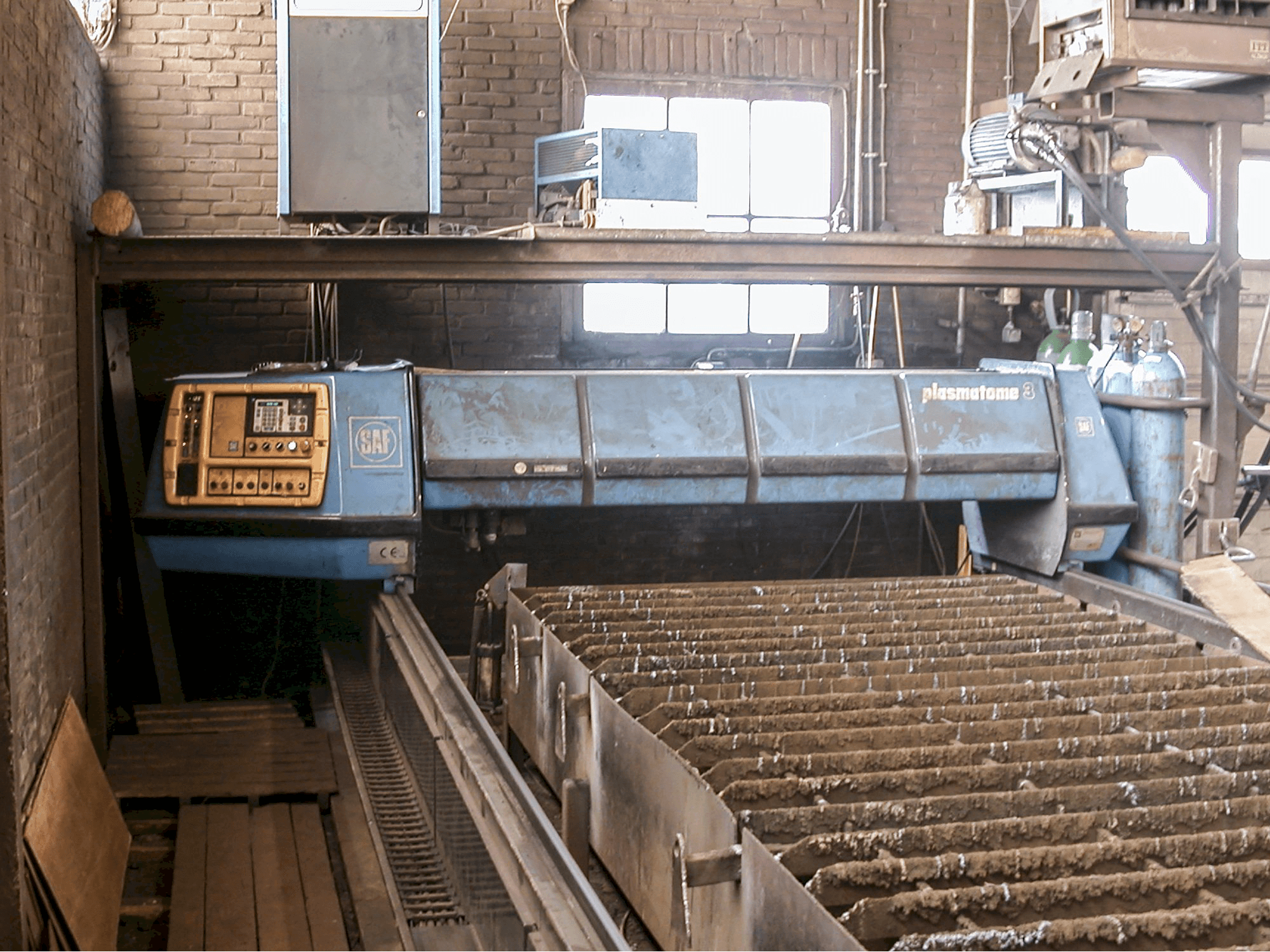 Mašīnas SAF PLASMATOME 3 pretskats