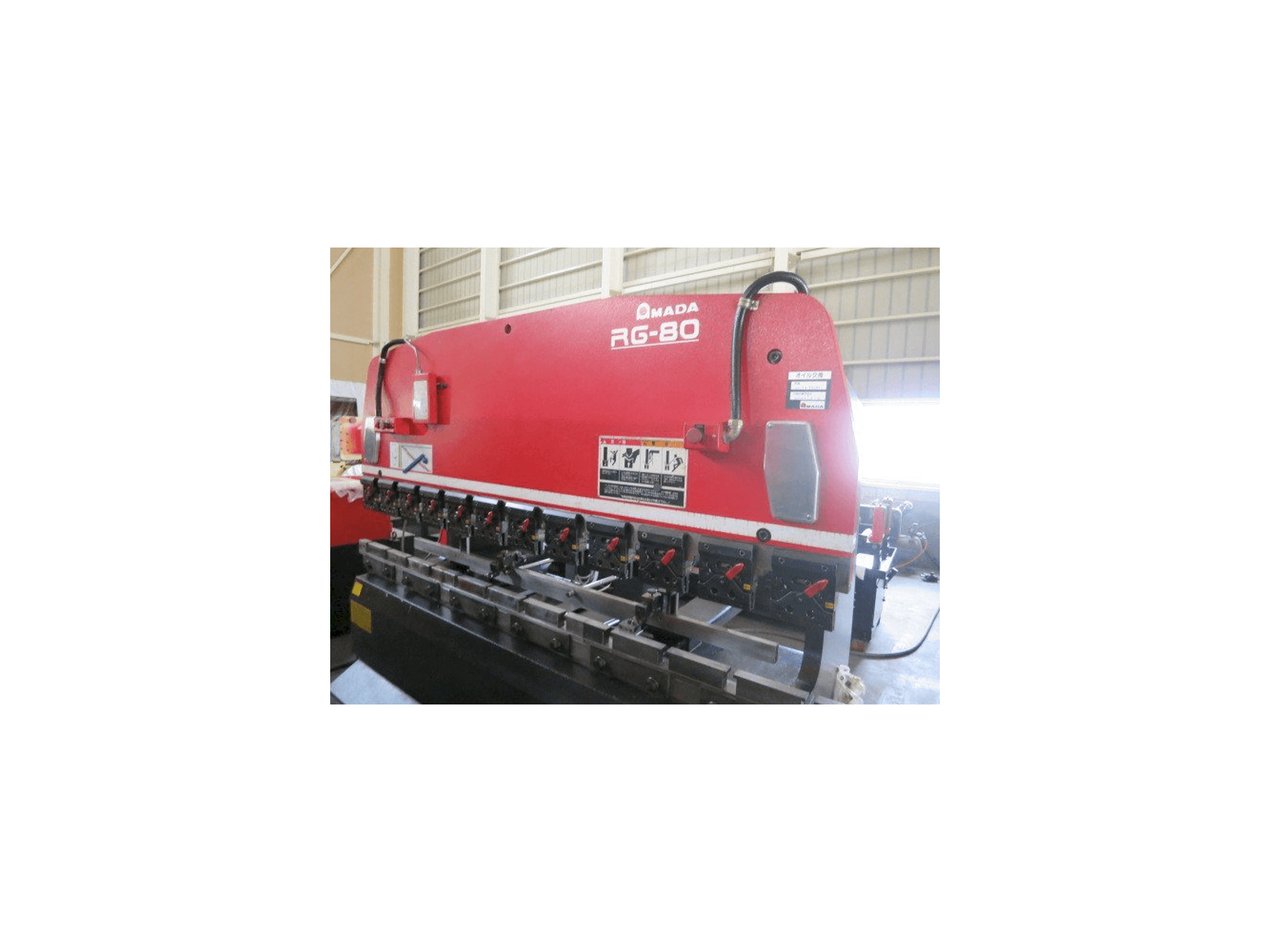 Mašīnas AMADA RG-80 ABG pretskats