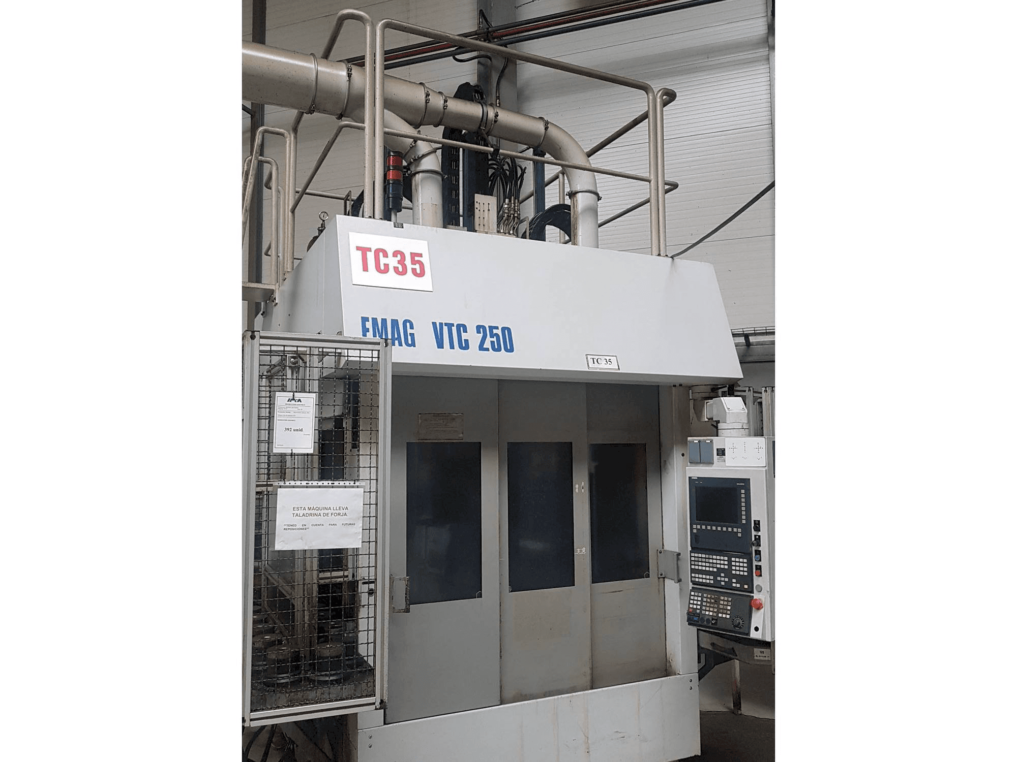 Mašīnas EMAG VTC 250 pretskats