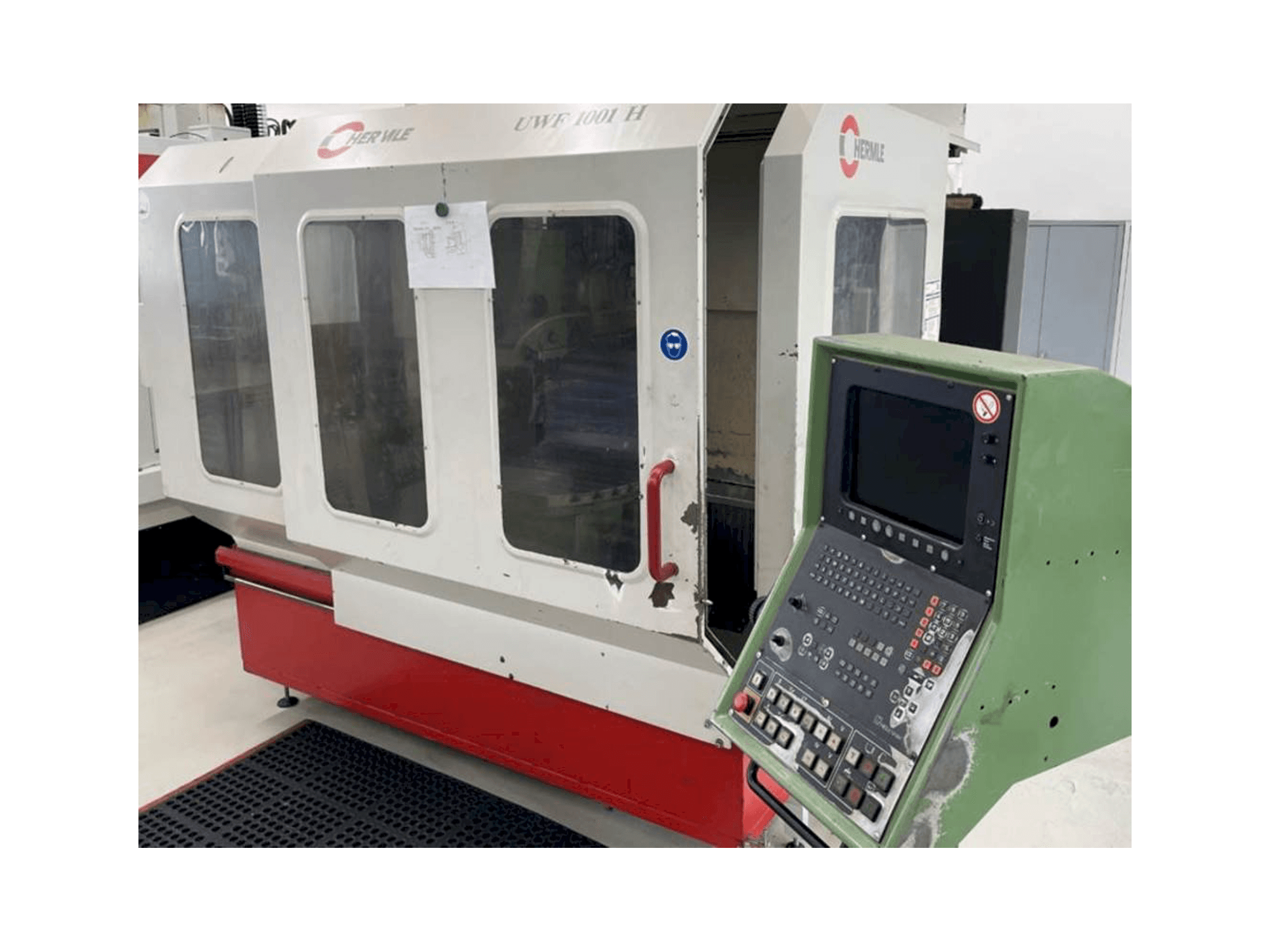 Mašīnas HERMLE UWF1001 pretskats