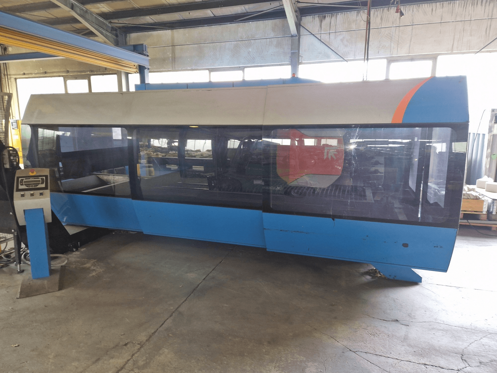 Mašīnas Prima Power CP 4000 Zaphiro pretskats