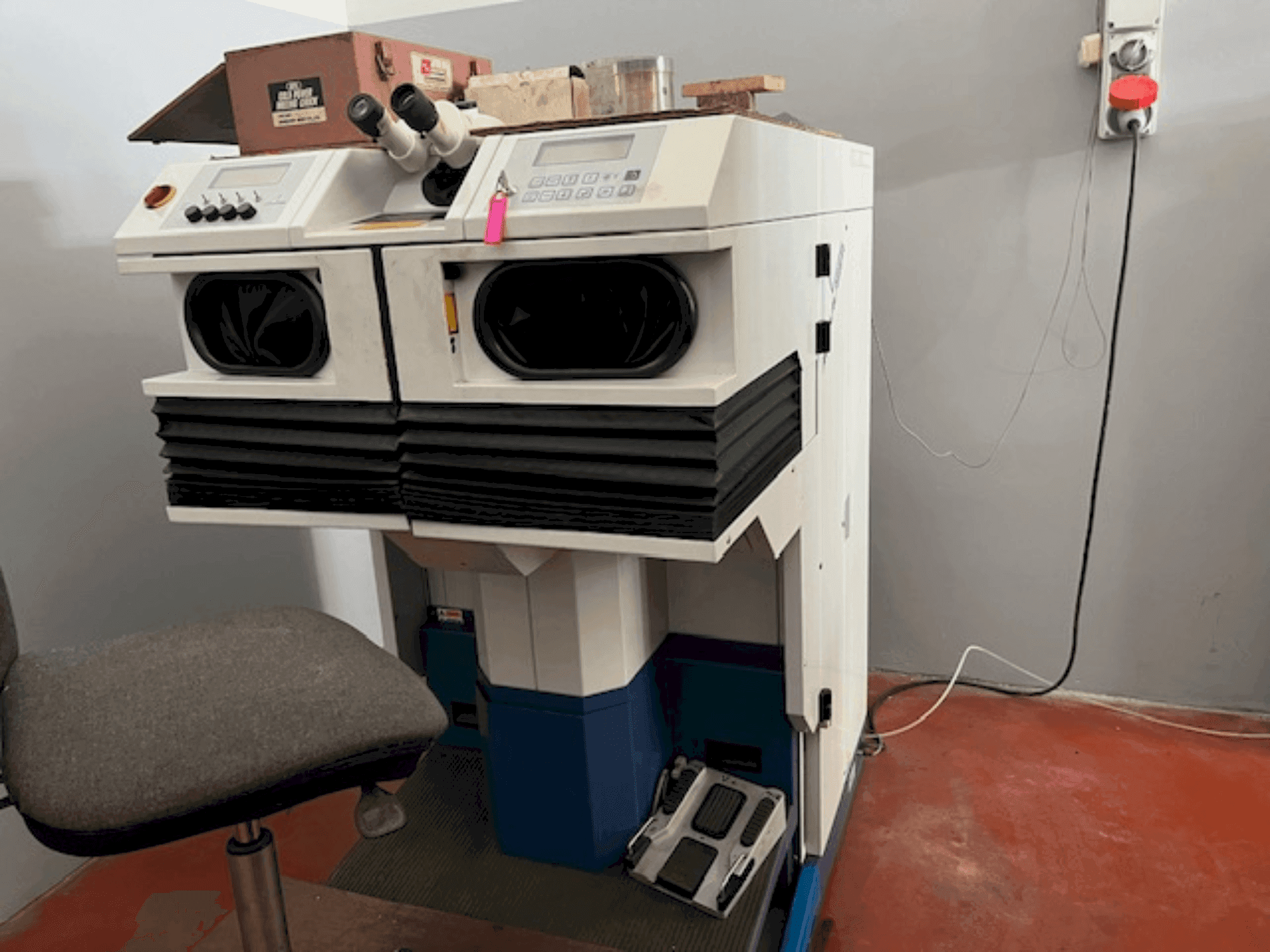 Mašīnas ALPHA LASER ALW 150 pretskats