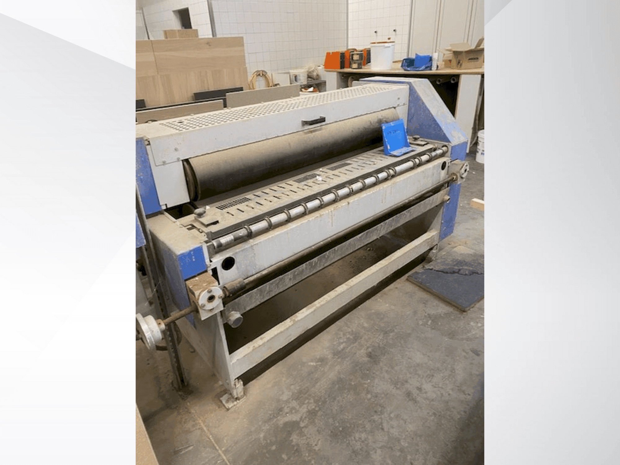 Mašīnas HYMMEN TLA pretskats