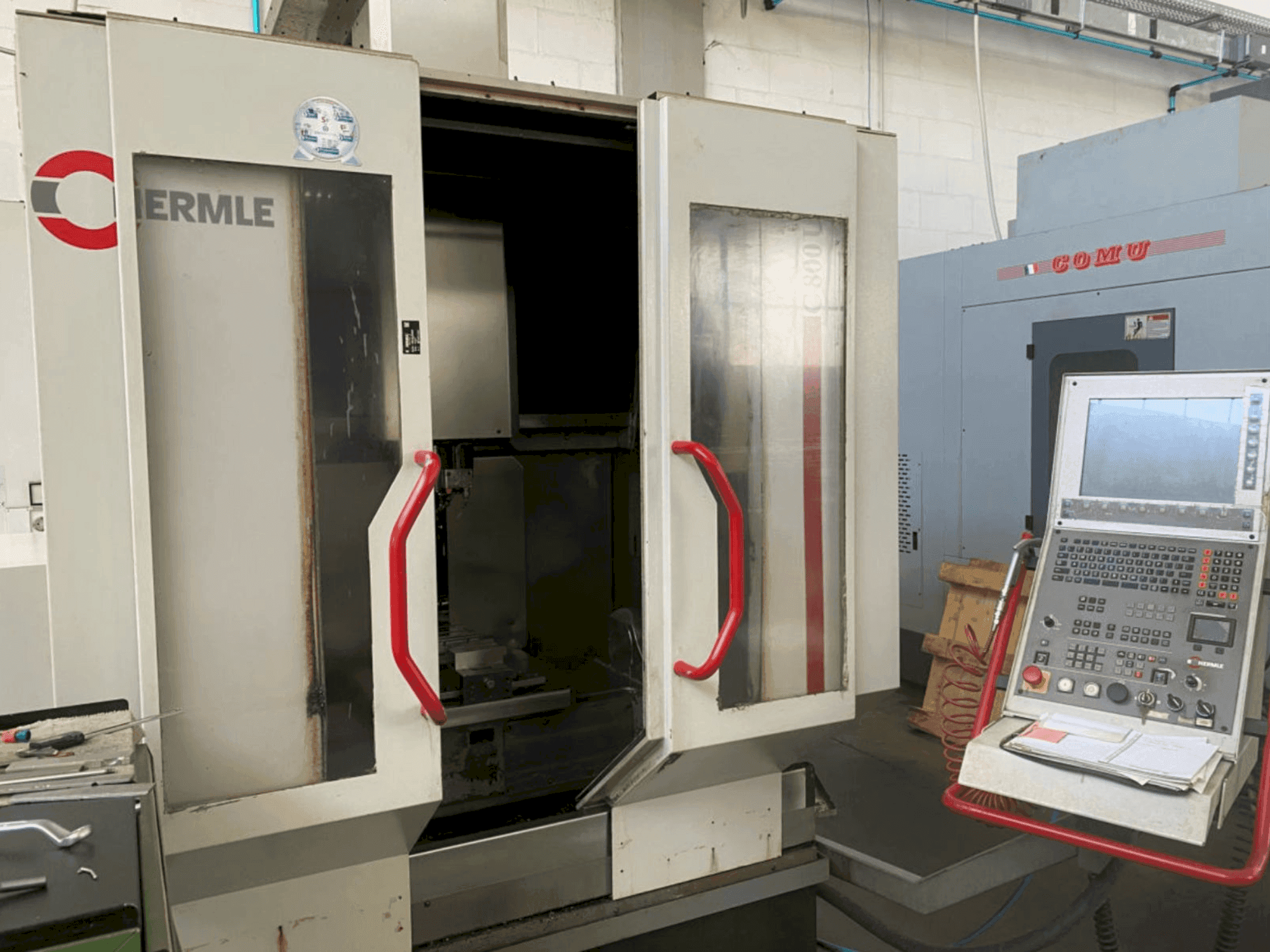 Mašīnas HERMLE C 800 U pretskats