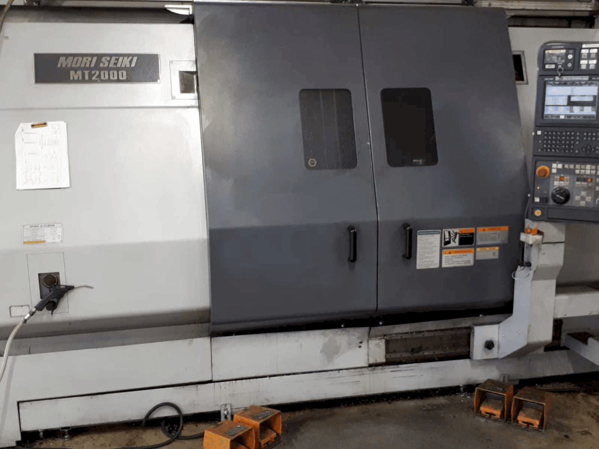 Mašīnas MORI SEIKI MT 2000 SZ pretskats