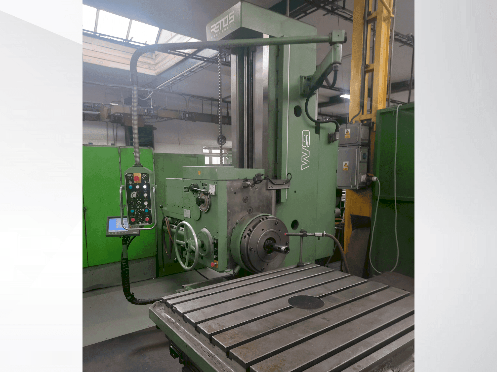 Mašīnas TOS W9 pretskats