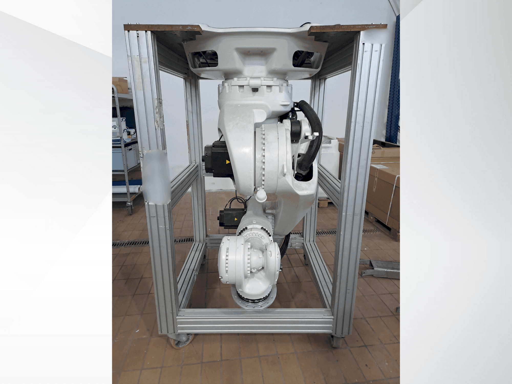 Mašīnas KUKA KR270 R2700 C ultra MED (2015) pretskats