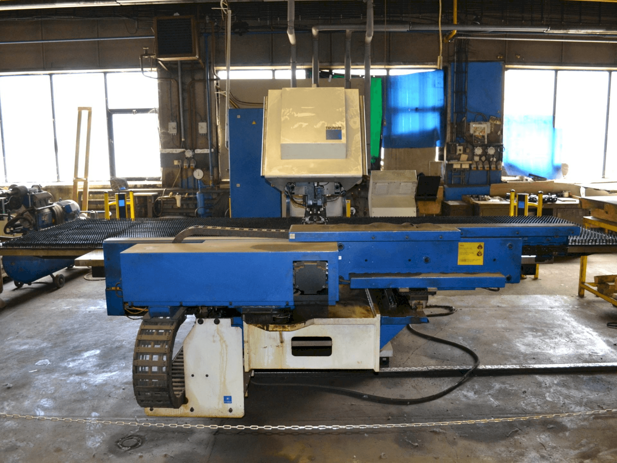 Mašīnas Trumpf Trumatic 2000R pretskats