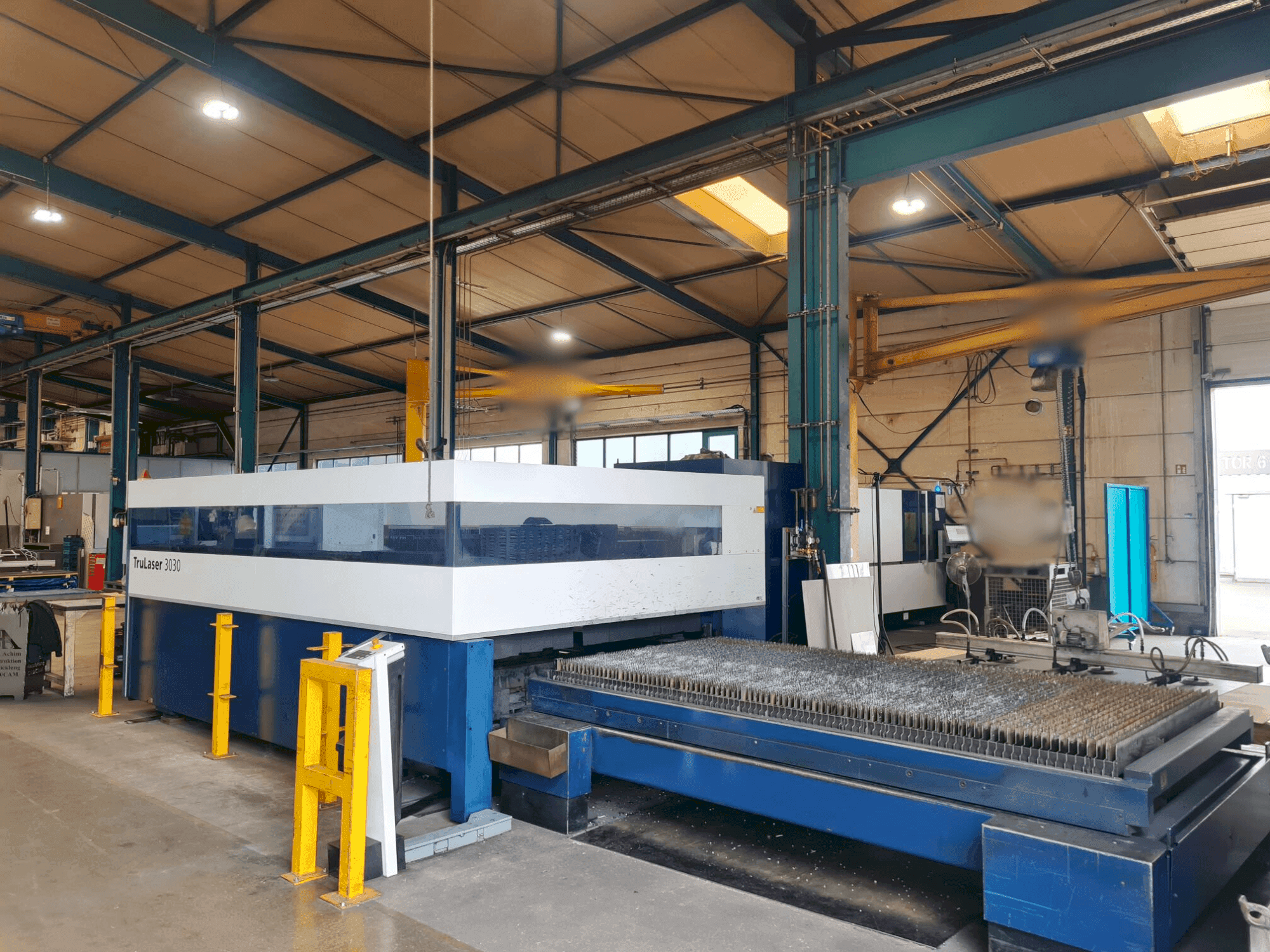 Mašīnas TRUMPF L3030 pretskats