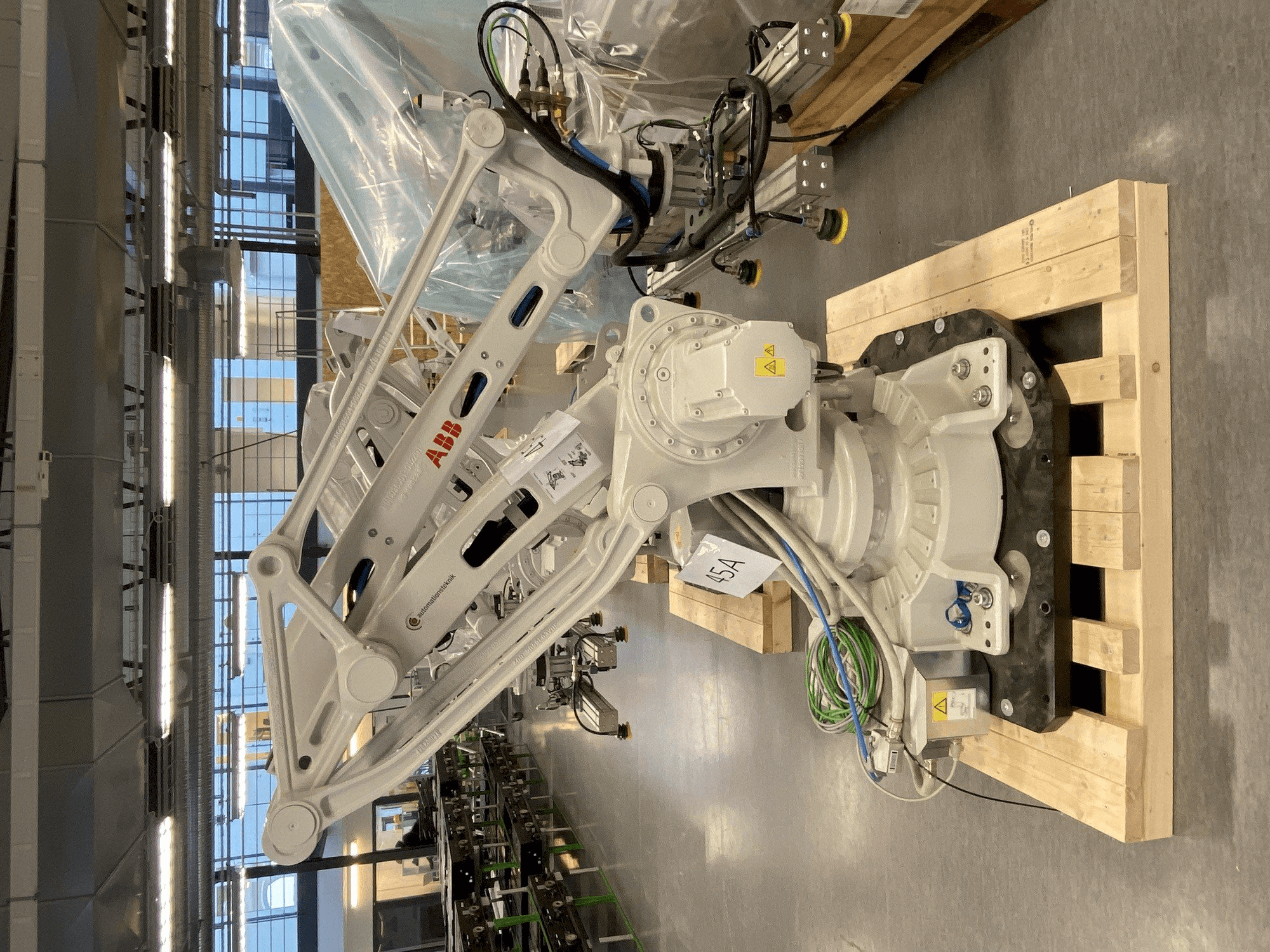 Mašīnas ABB IRB 460-110/2.4 pretskats