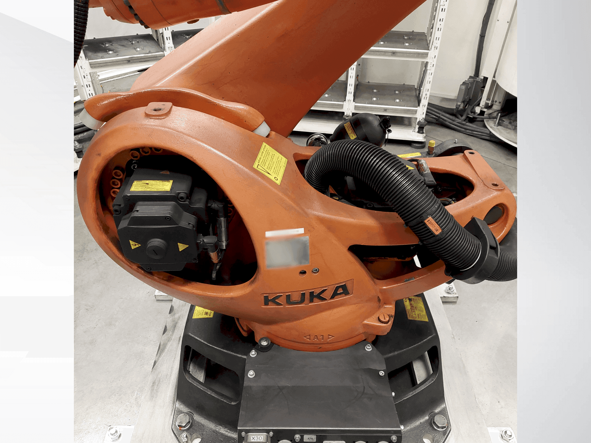 Mašīnas KUKA KR 90 R2700 pro pretskats