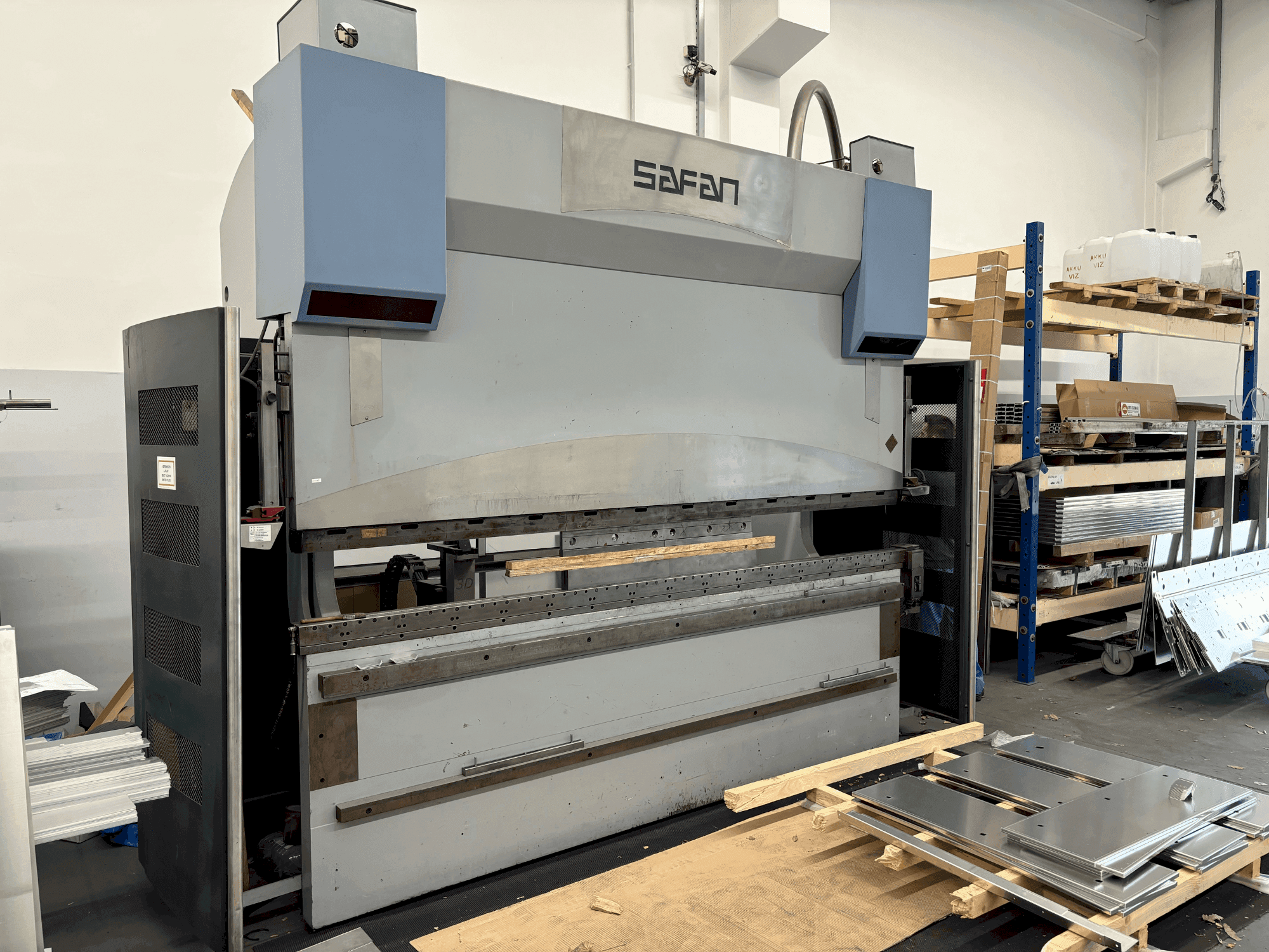 Mašīnas Safan CNCL-K 170-3100 TS1 pretskats