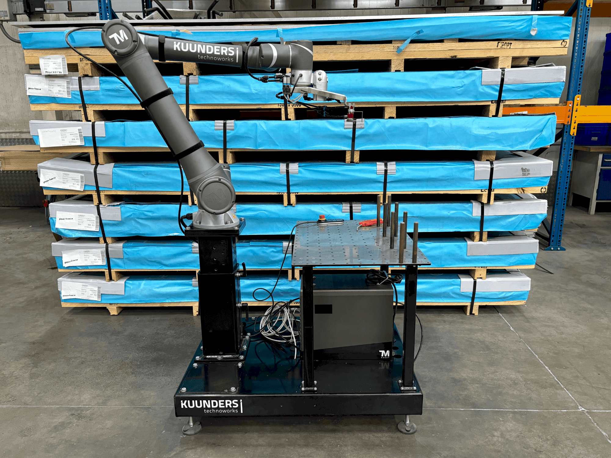 Mašīnas TECHMAN ROBOT TM12 pretskats