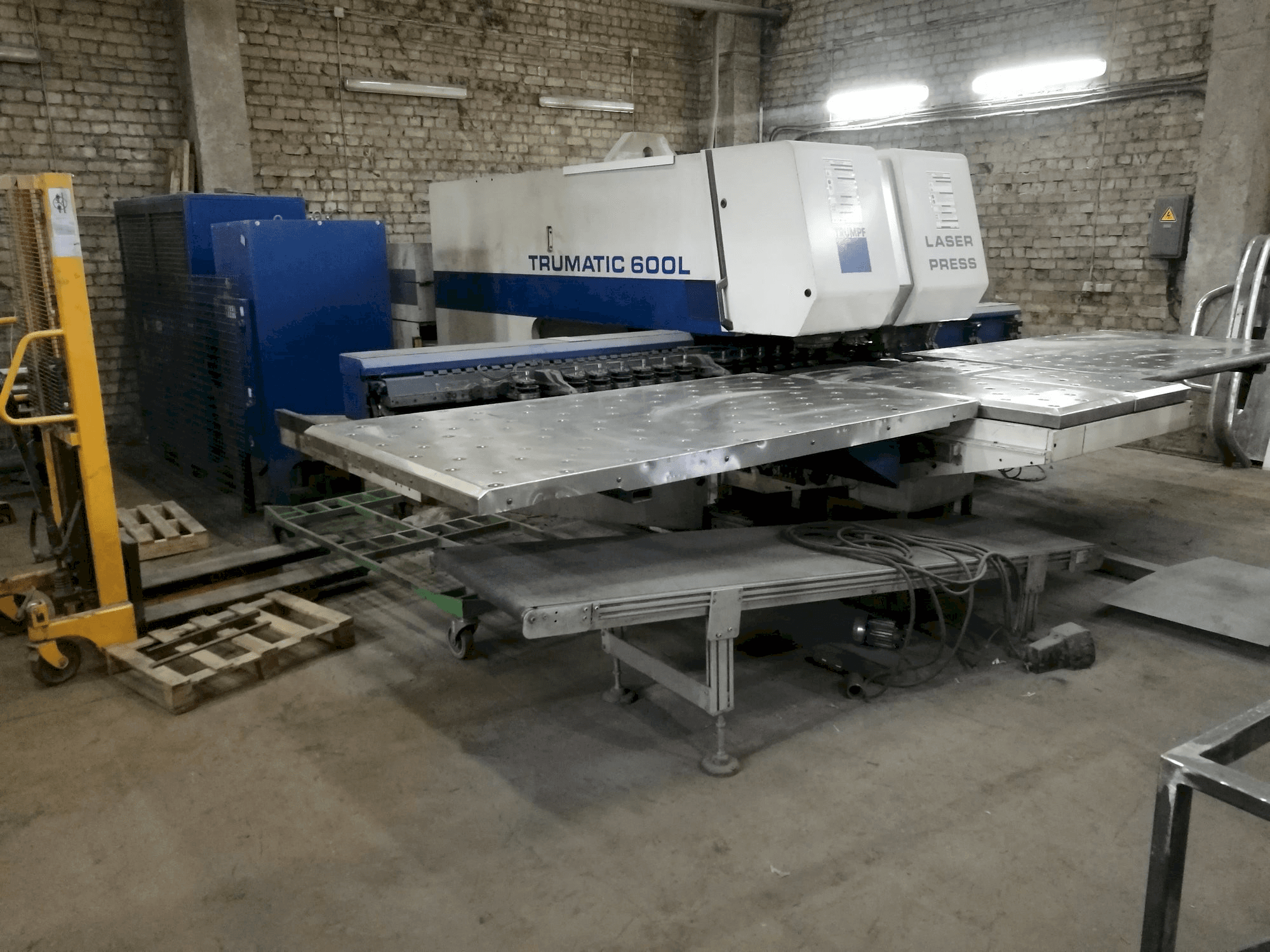 Mašīnas Trumpf Trumatic 600L pretskats