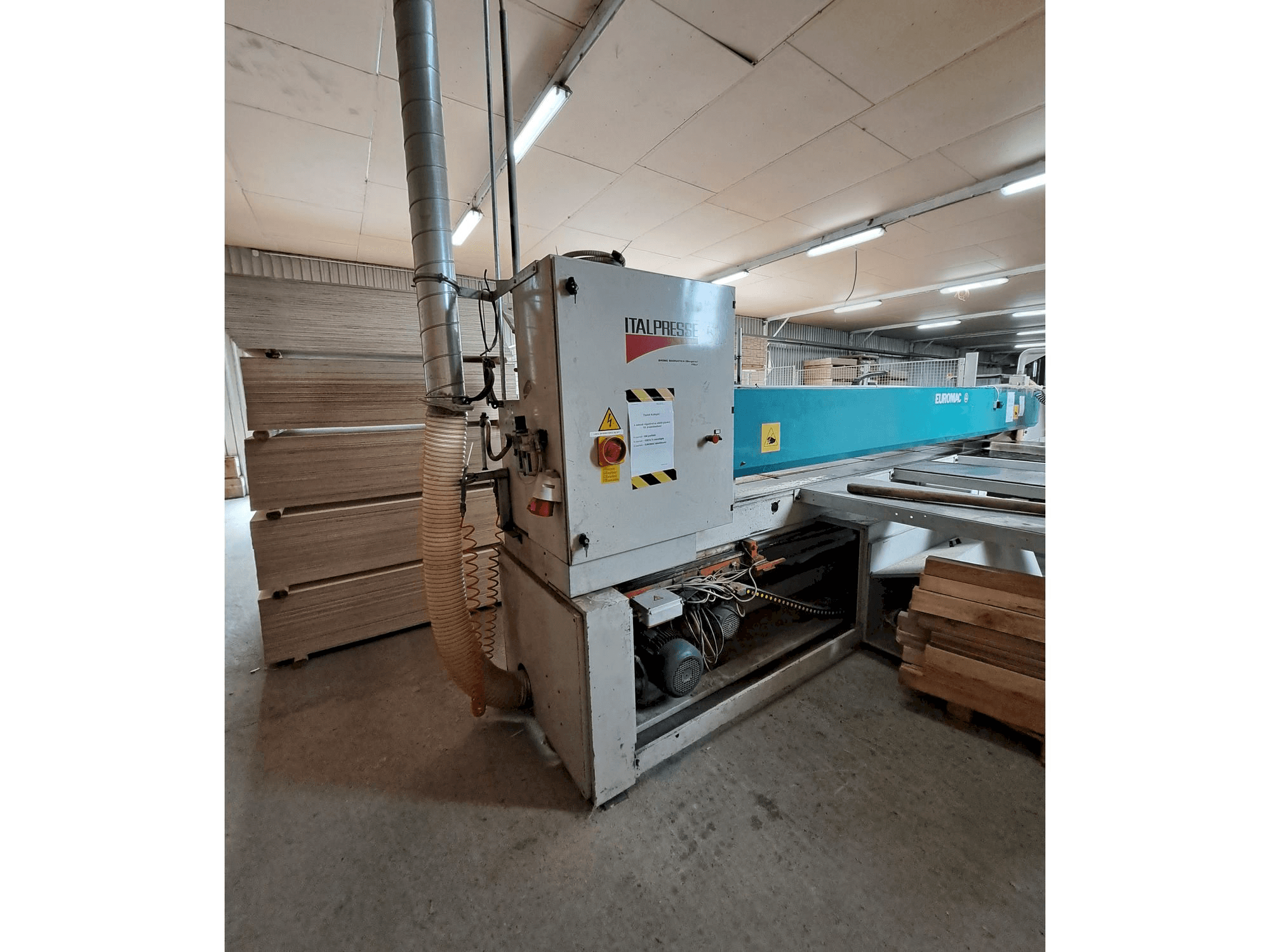 Mašīnas Euromac Logica Pinze 4500 pretskats