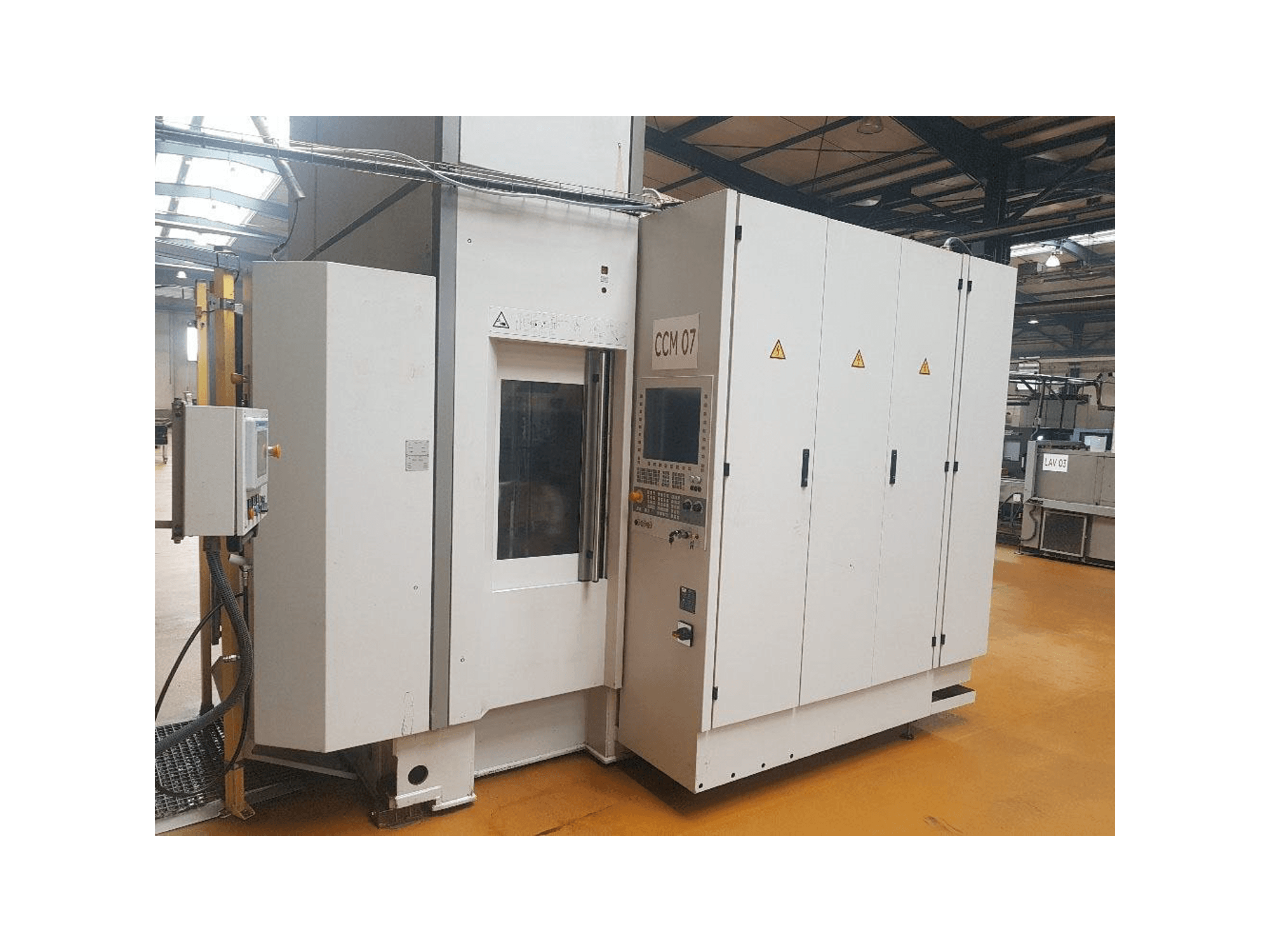 Mašīnas SW BA322 pretskats