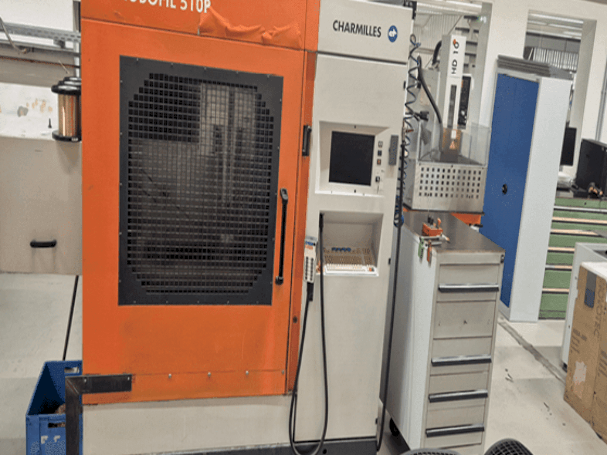 Mašīnas CHARMILLES Robofil 51 pretskats