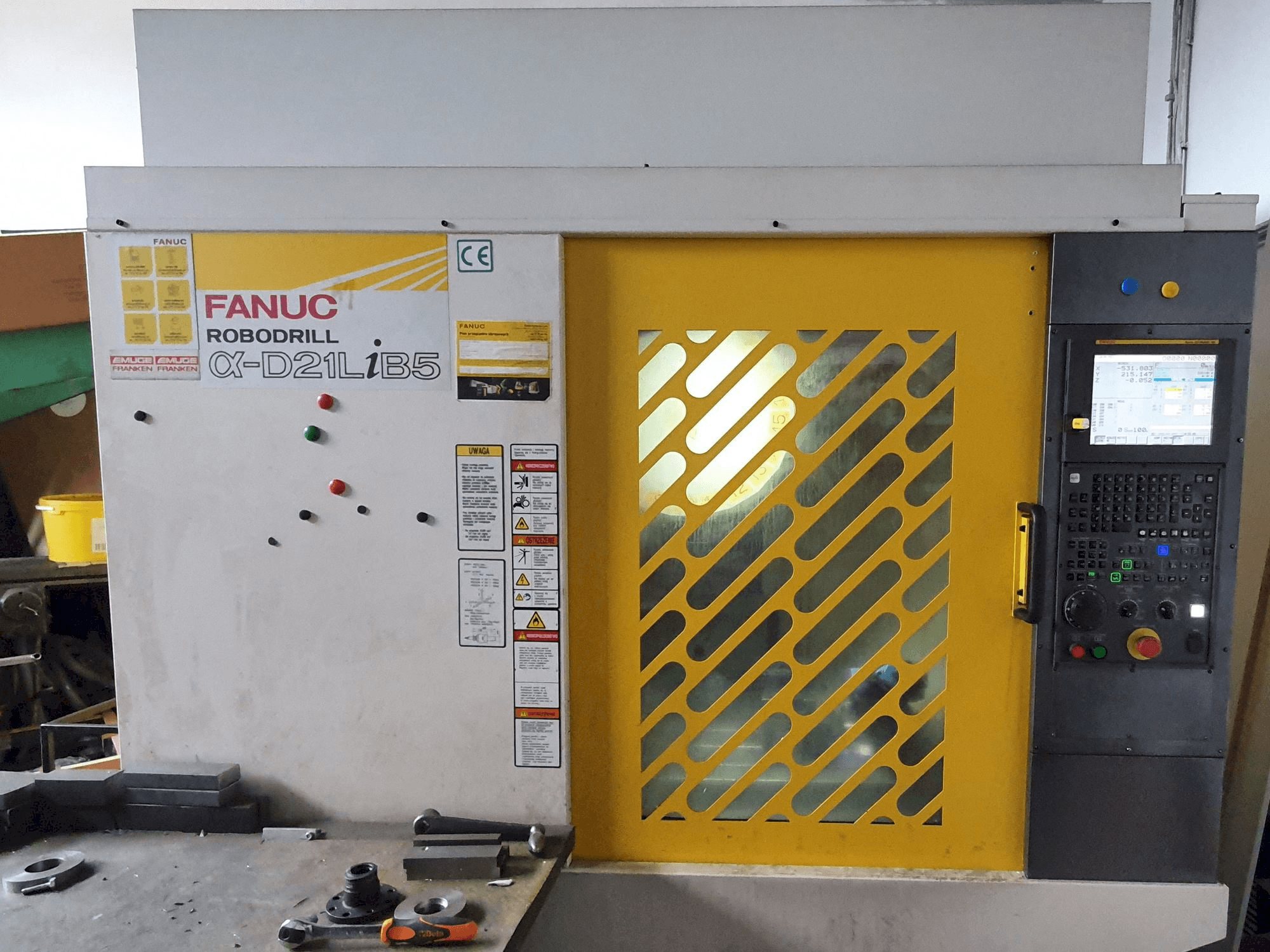 Mašīnas FANUC ROBODRILL Alpha-D21LiB5 pretskats