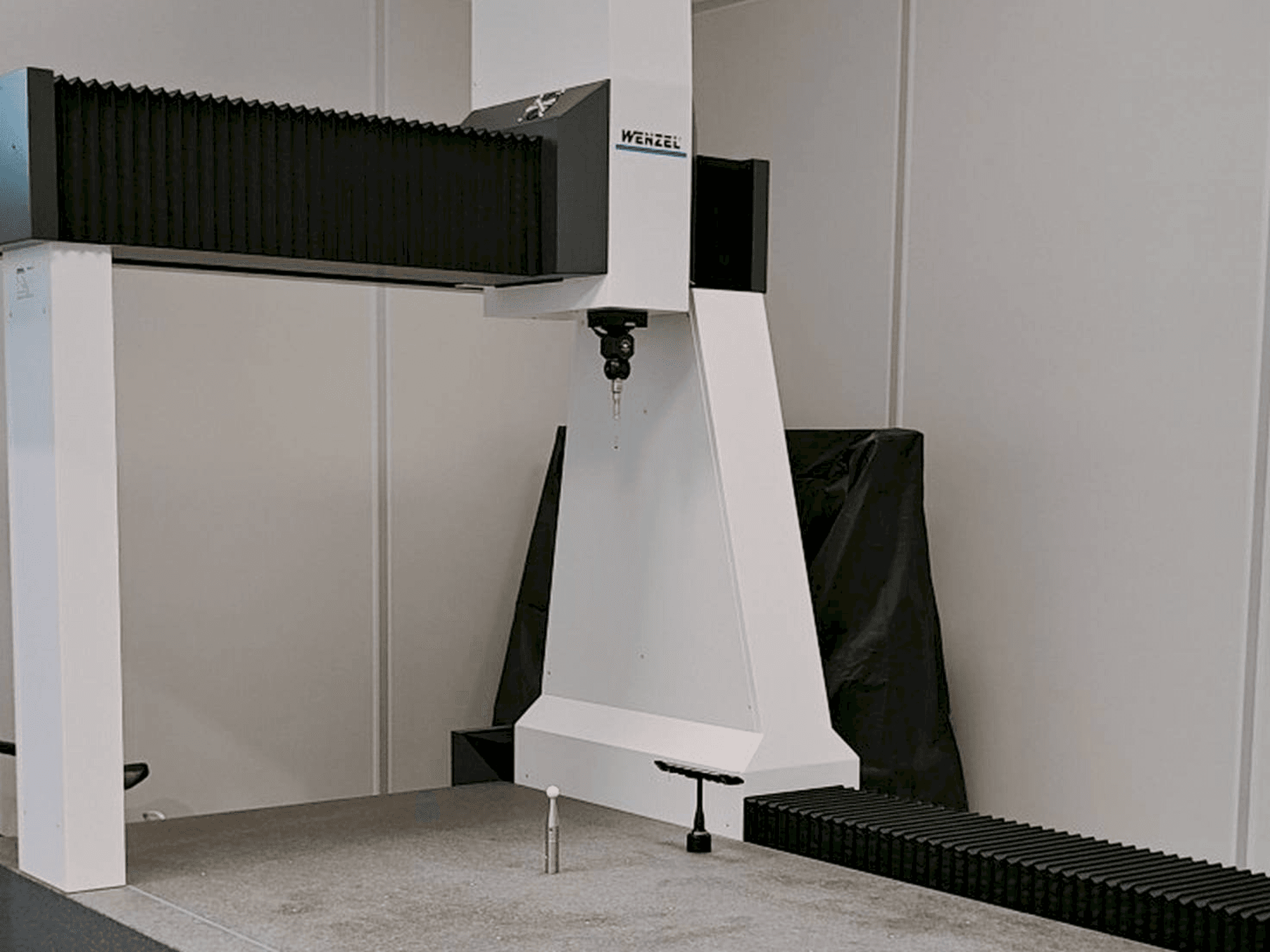 Mašīnas Wenzel LH 1010 pretskats