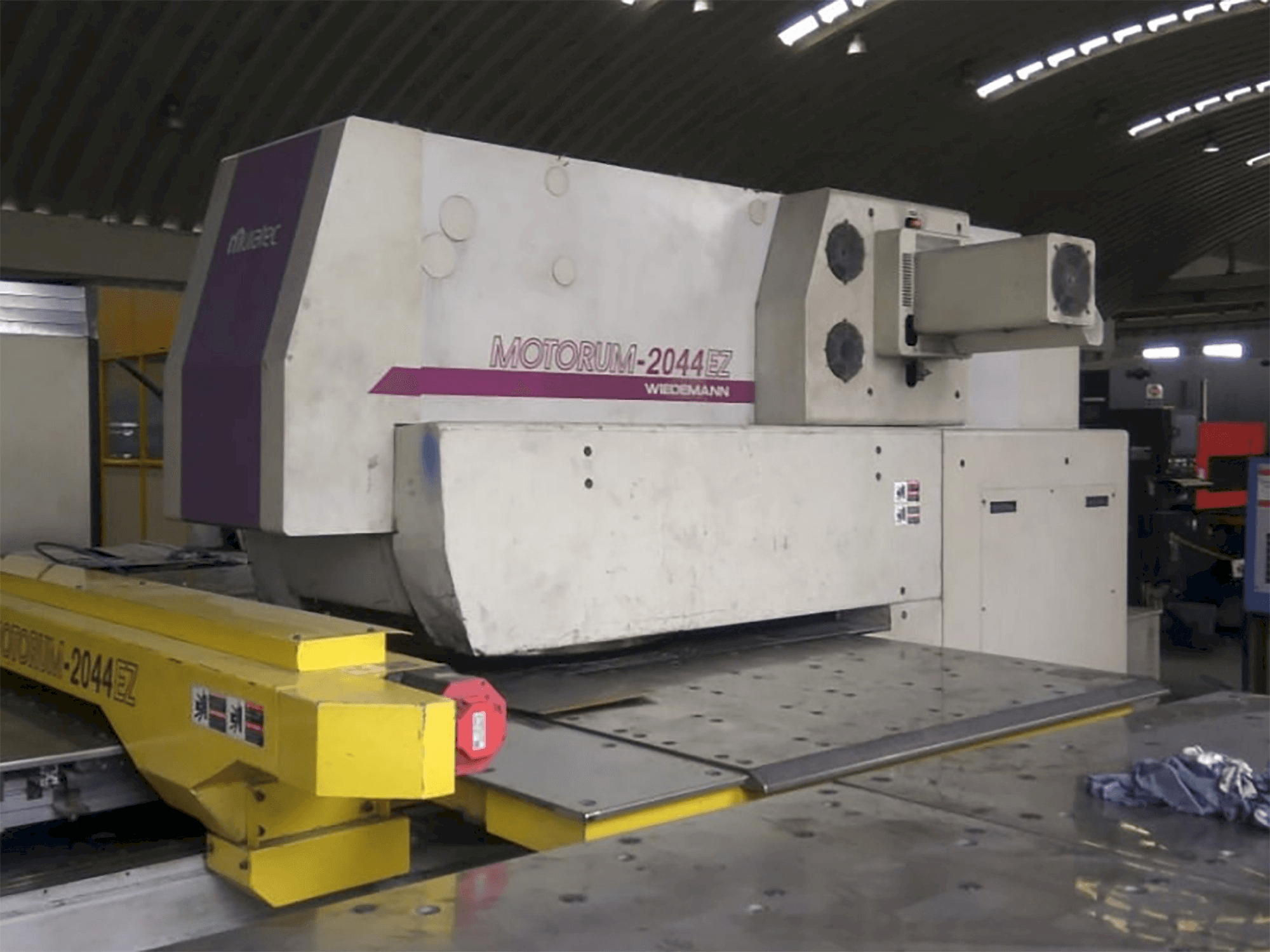 Mašīnas Muratec M-2044 EZ pretskats