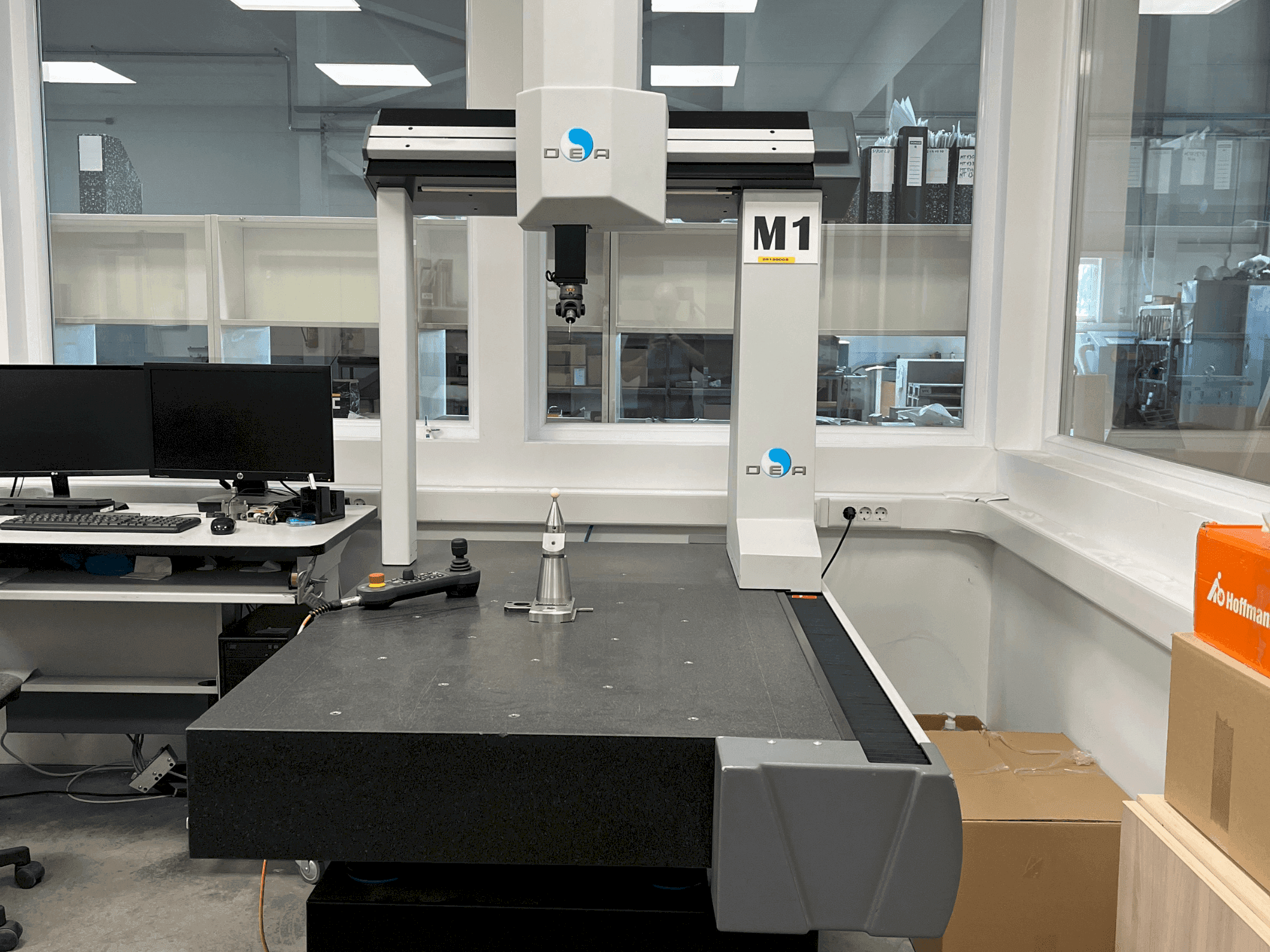 Mašīnas Hexagon PIONEER 061006 pretskats