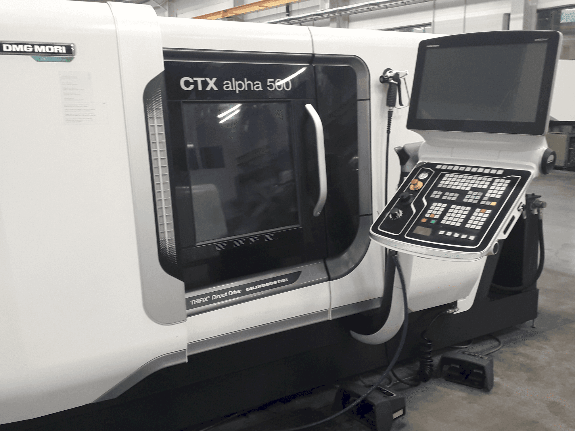 Mašīnas DMG MORI CTX Alpha 500 V6 pretskats