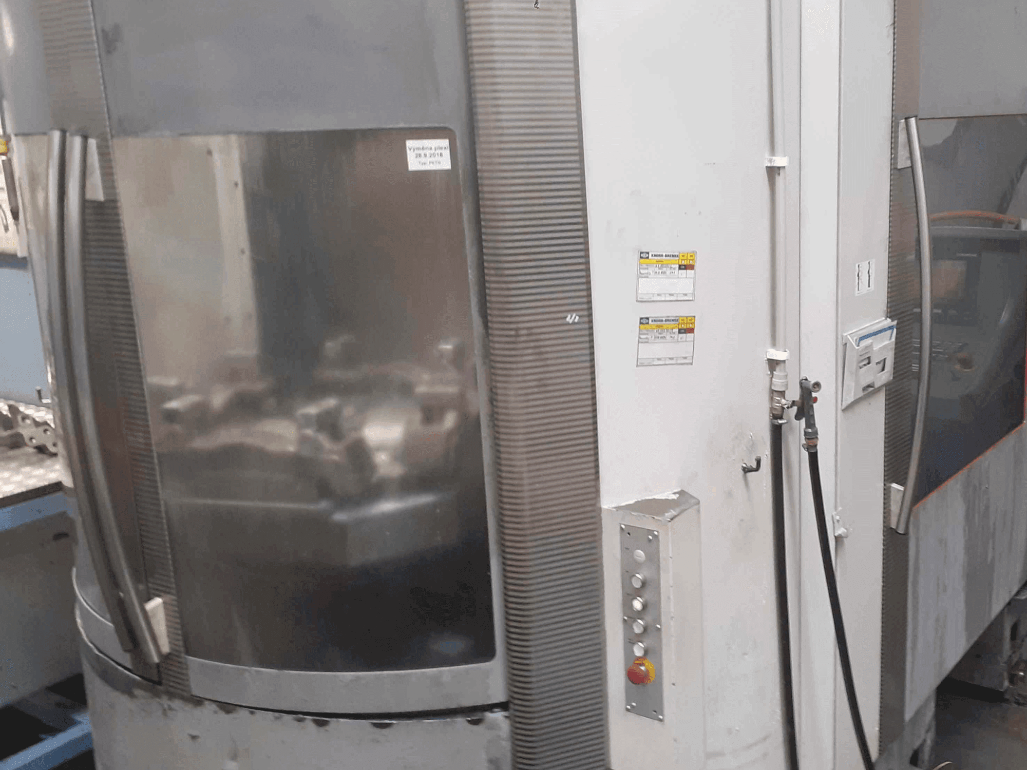 Mašīnas DECKEL MAHO DMC 80 H pretskats