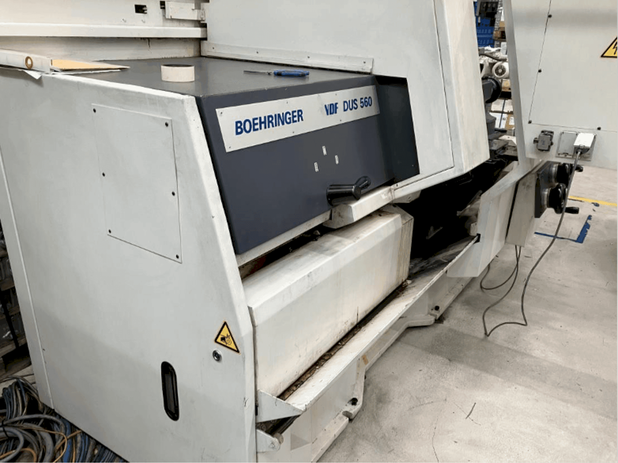 Mašīnas BOEHRINGER VDF DUS 560 pretskats