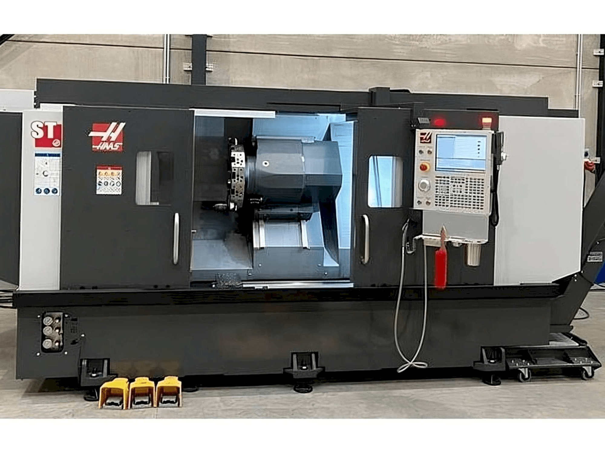 Mašīnas HAAS ST-35L pretskats